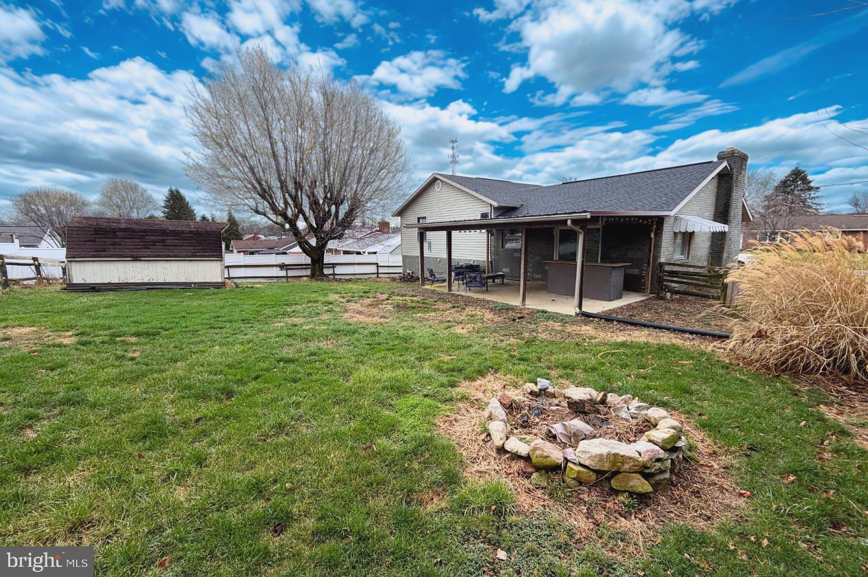 TOWN AND COUNTRY - Residential