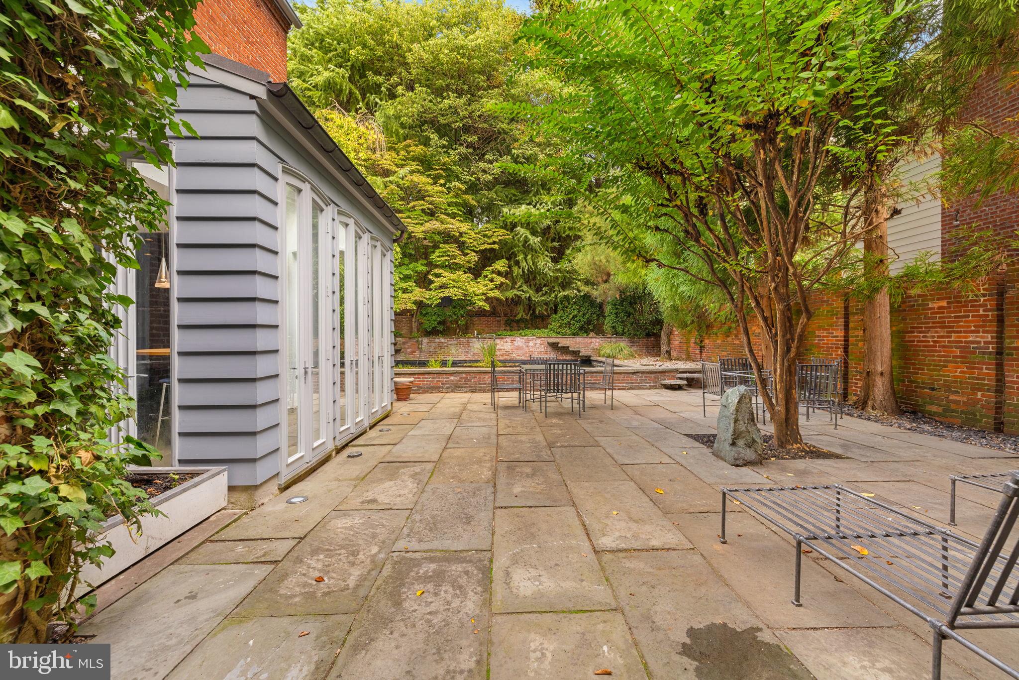 GEORGETOWN - Residential