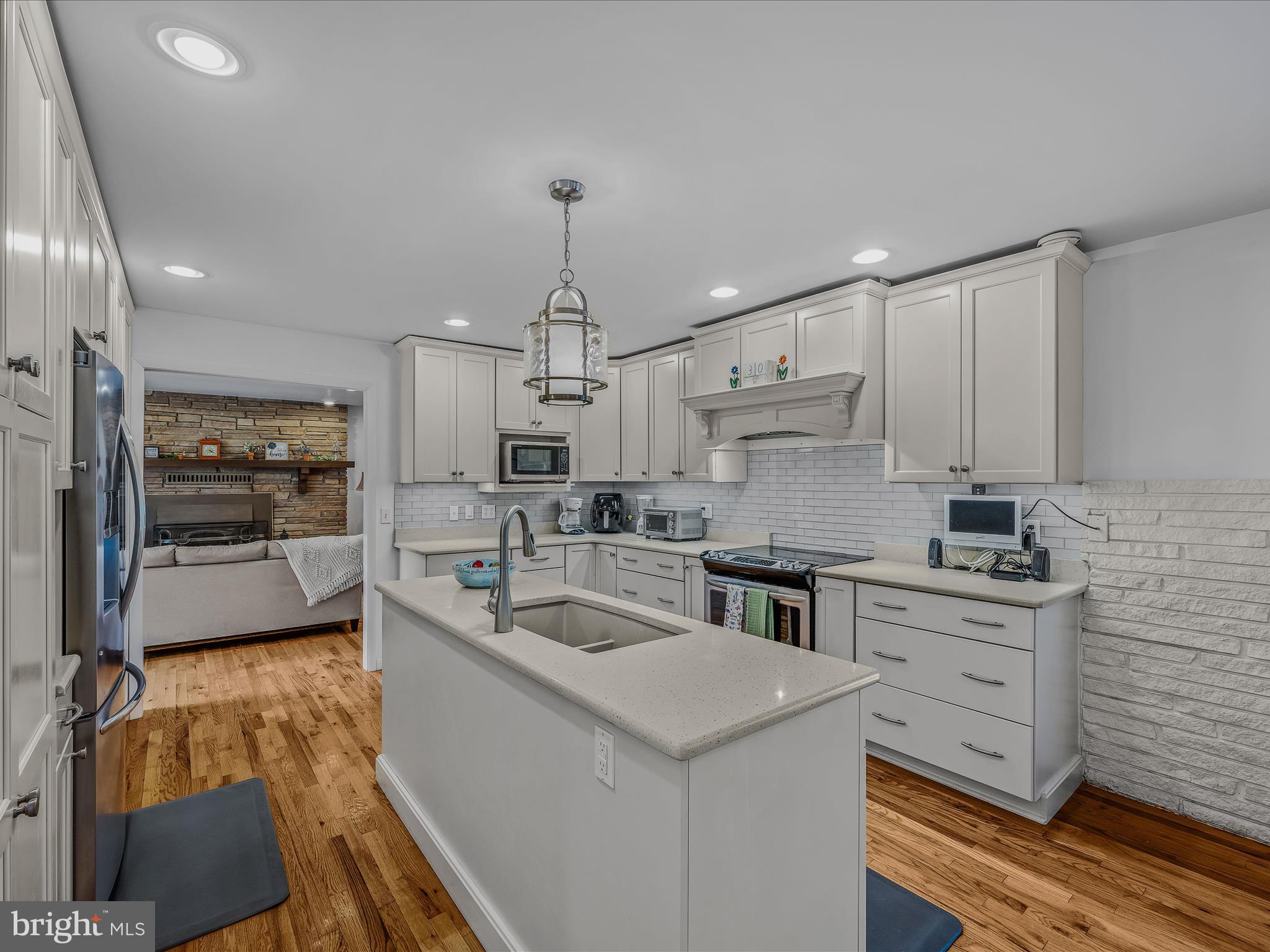 SPRING VALLEY - Residential