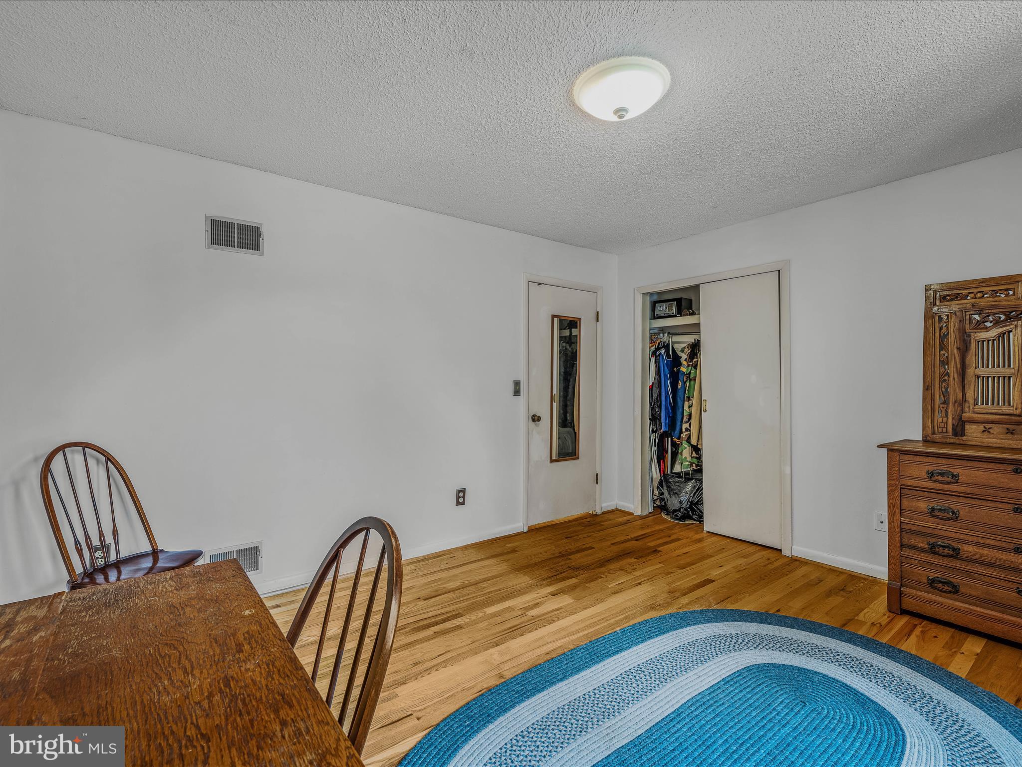 SPRING VALLEY - Residential