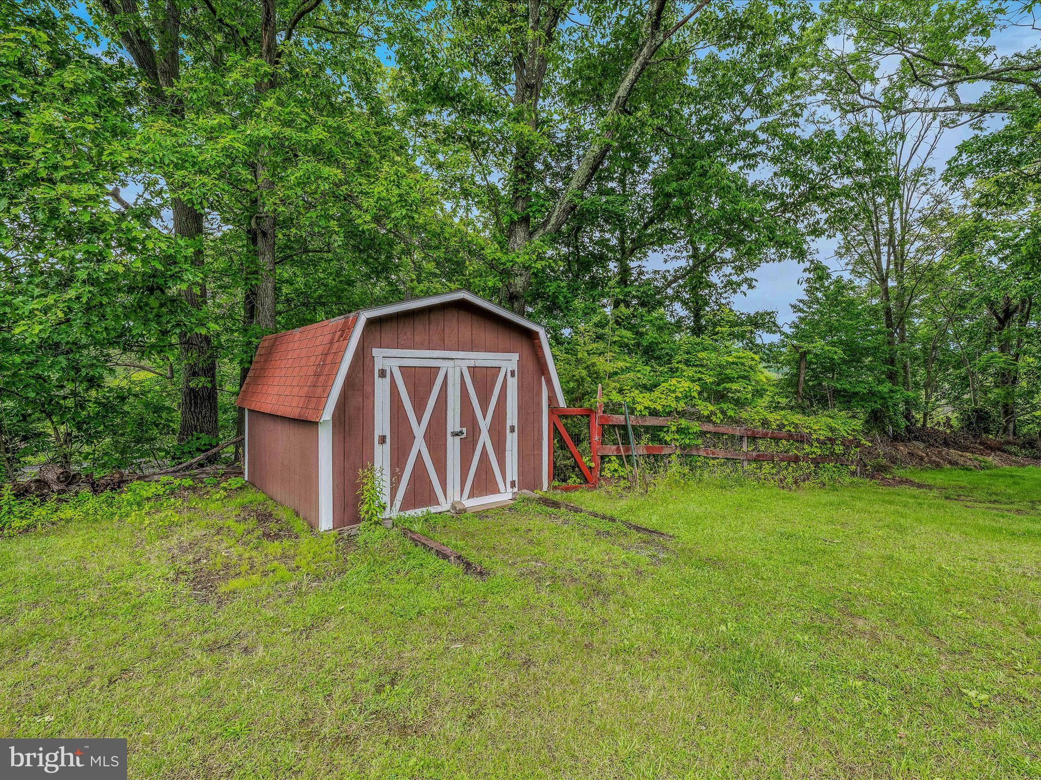 SPRING VALLEY - Residential