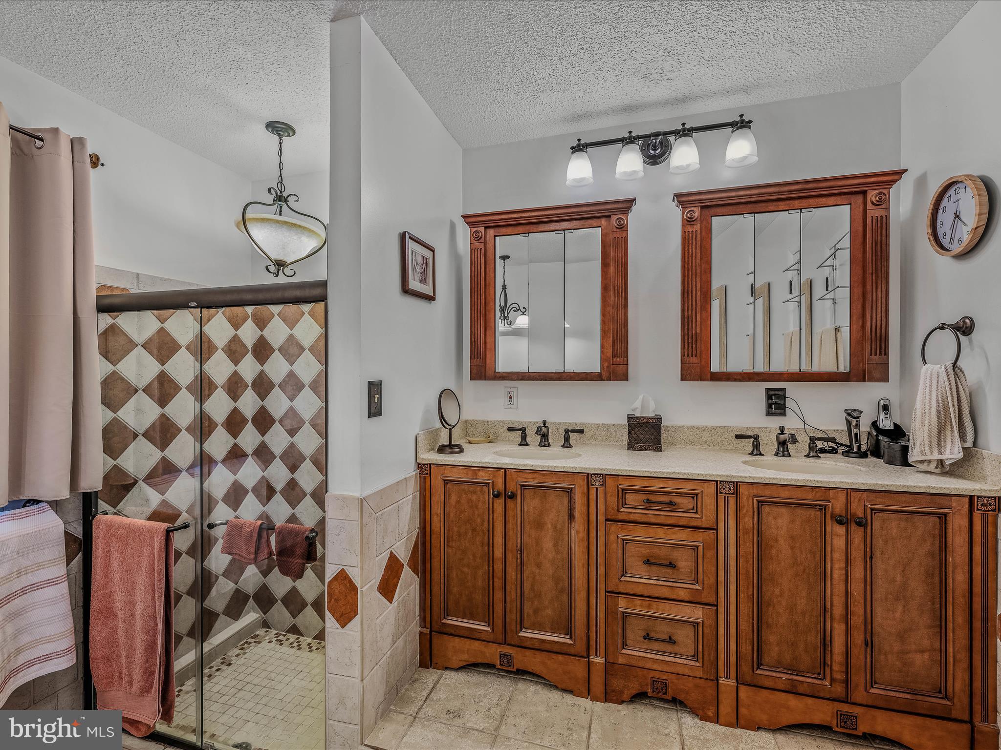 SPRING VALLEY - Residential