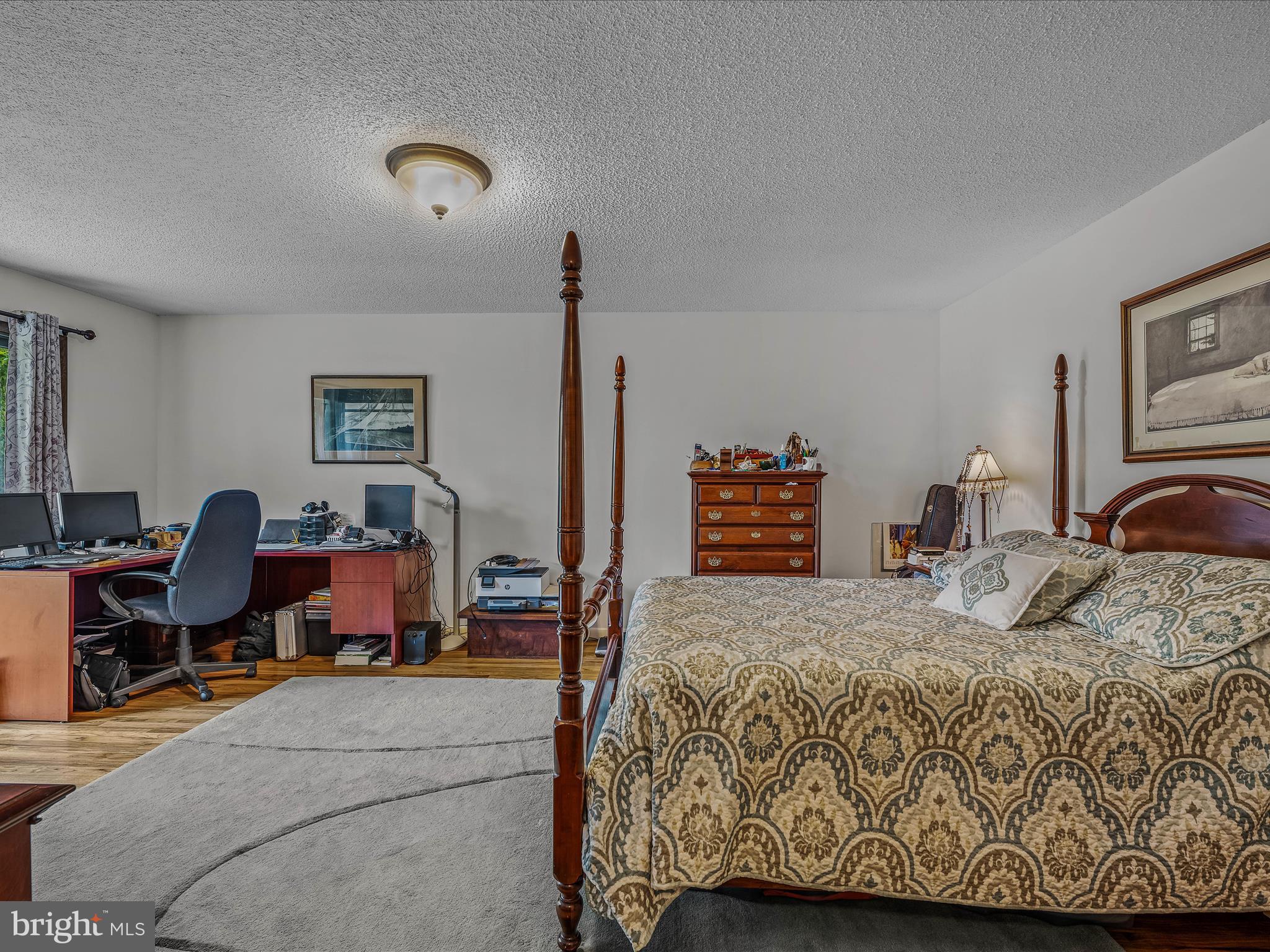 SPRING VALLEY - Residential