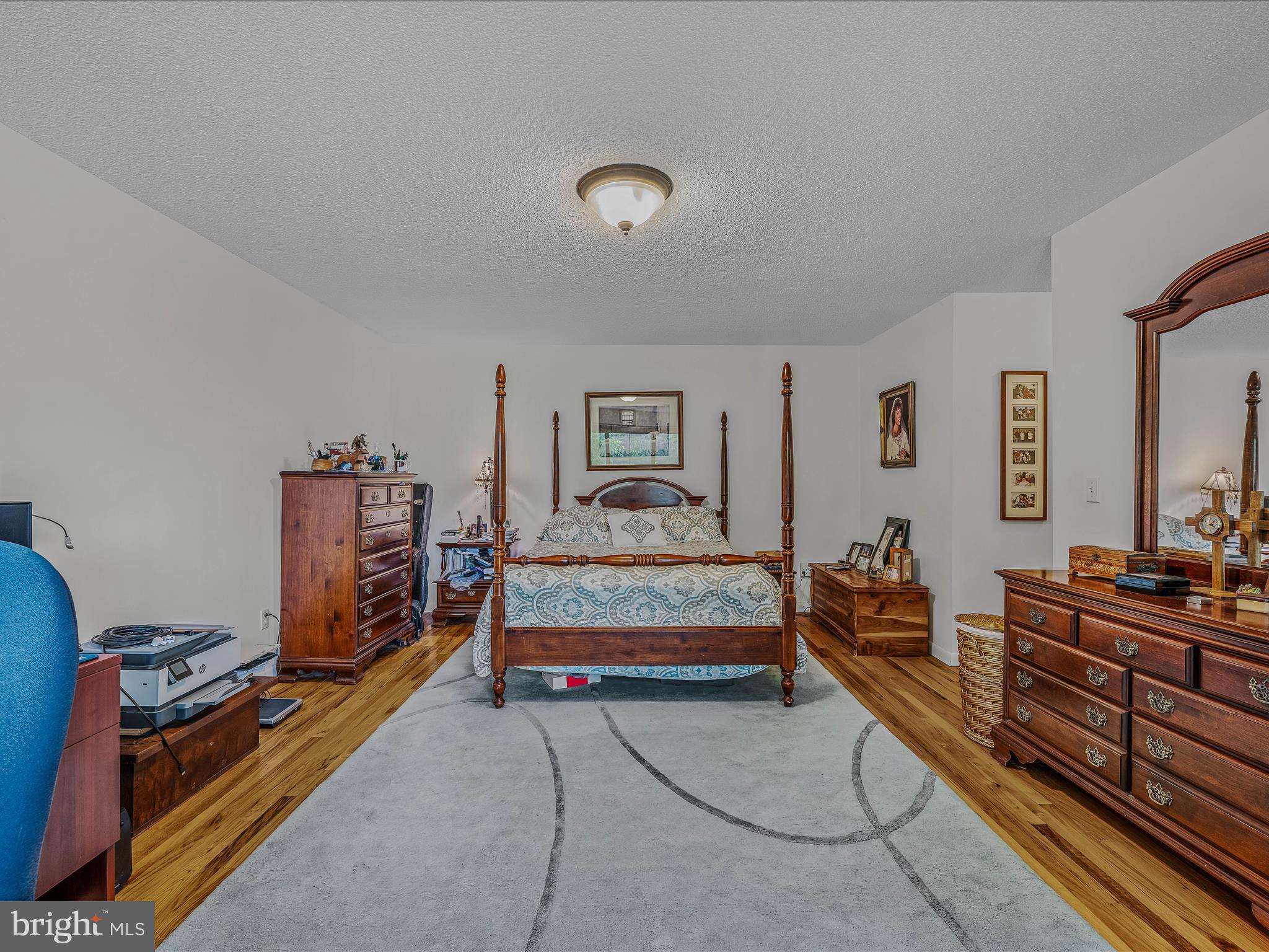 SPRING VALLEY - Residential