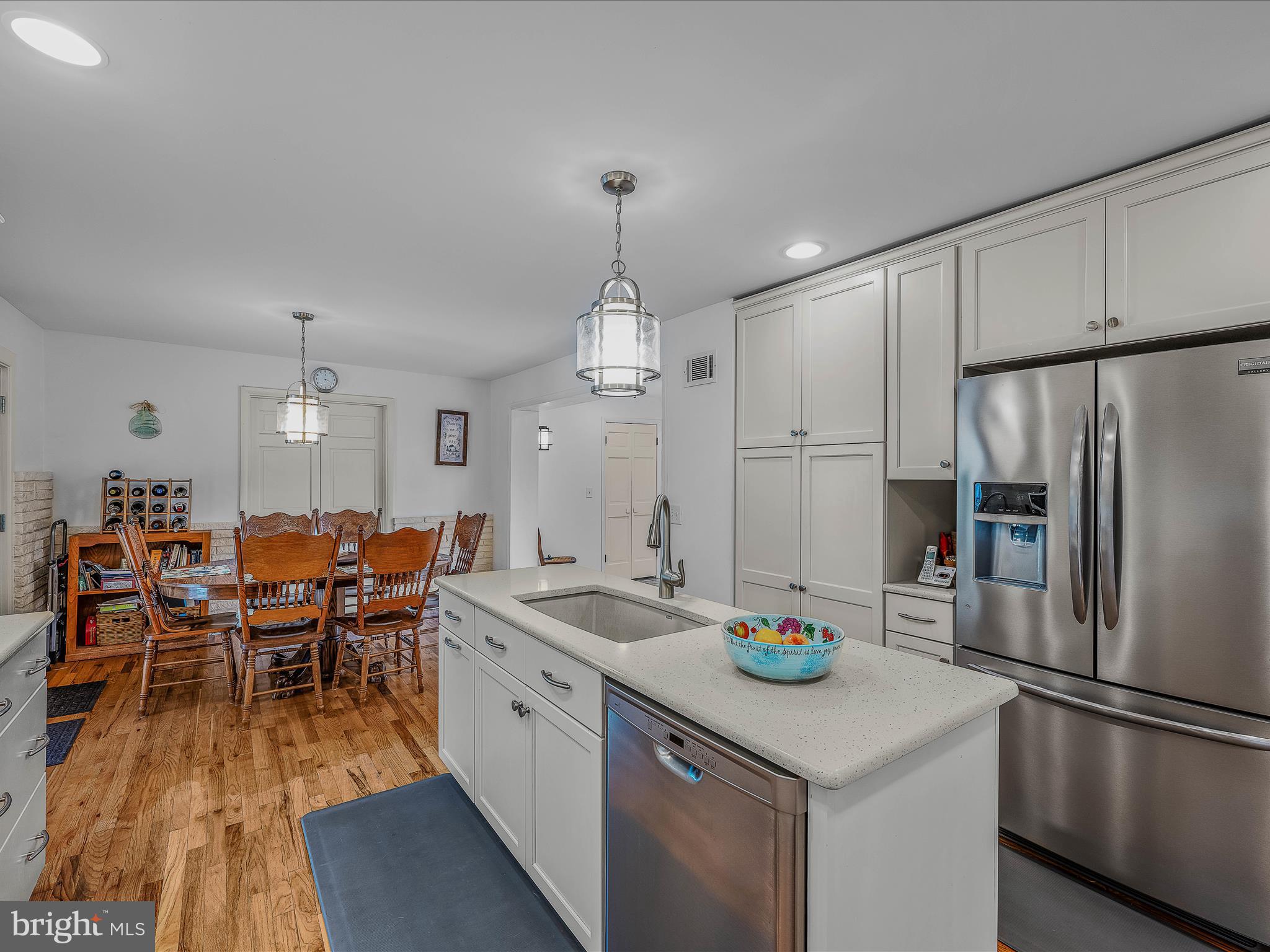 SPRING VALLEY - Residential