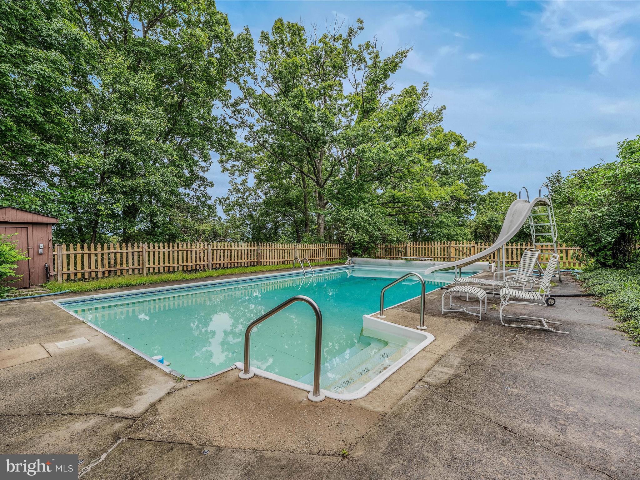 SPRING VALLEY - Residential