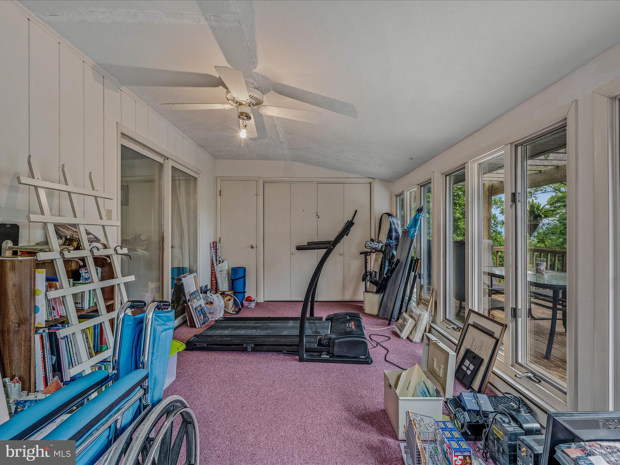 SPRING VALLEY - Residential