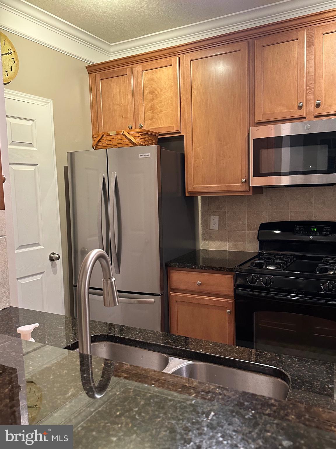 WESTCHESTER AT STRATFORD - Residential