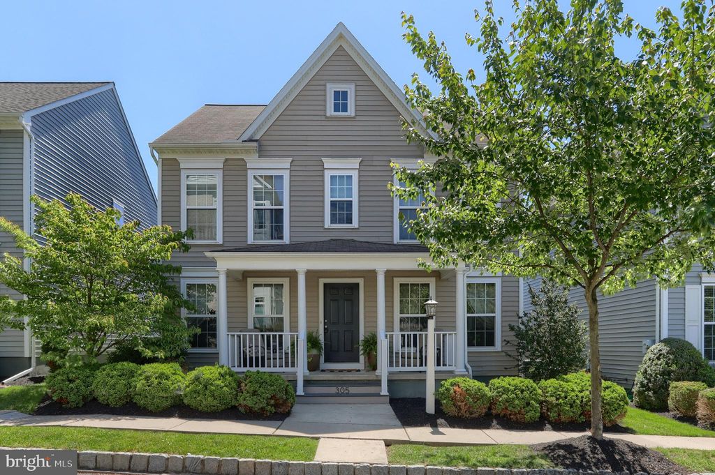 Photo of 305 Keinath Street, MOUNT JOY, PA 17552 (MLS # PALA2051970)