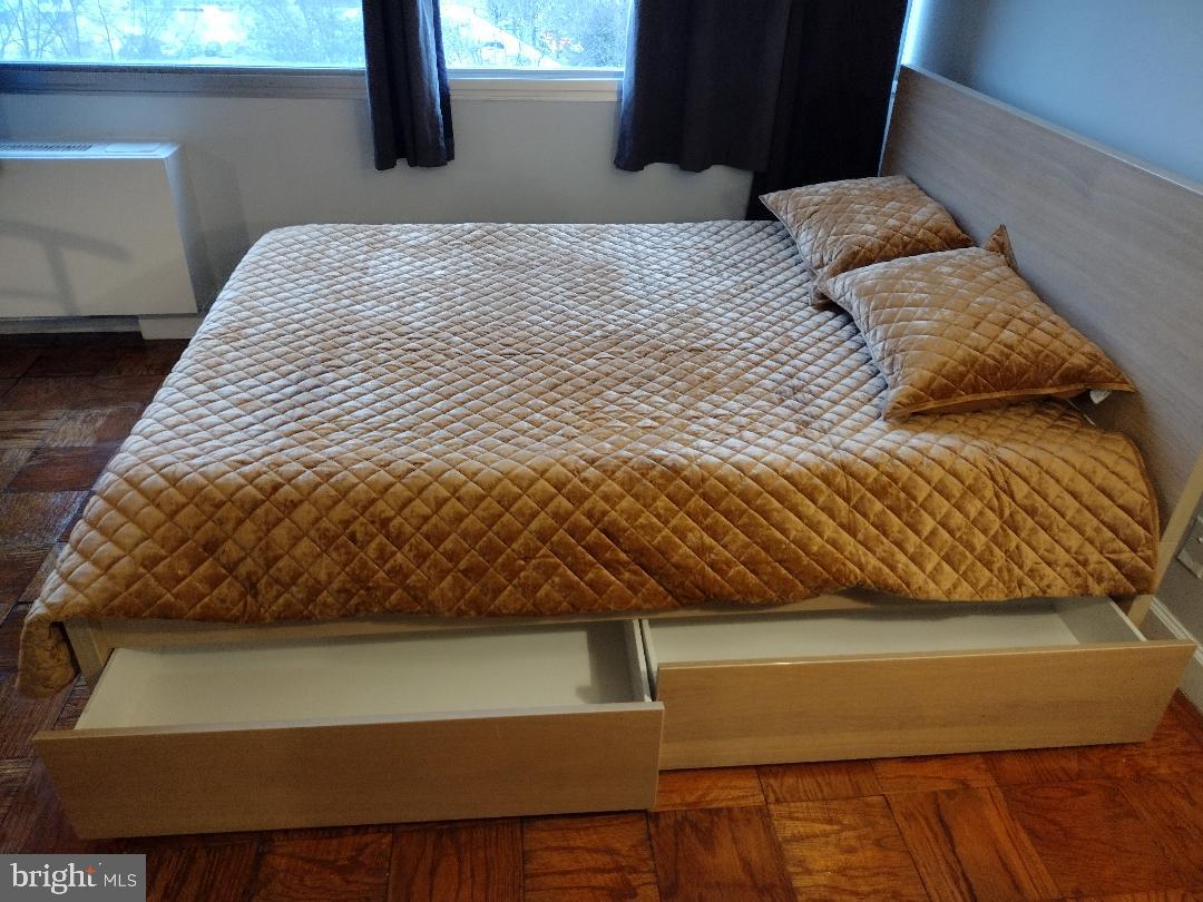 FRIENDSHIP HEIGHTS - Residential Lease