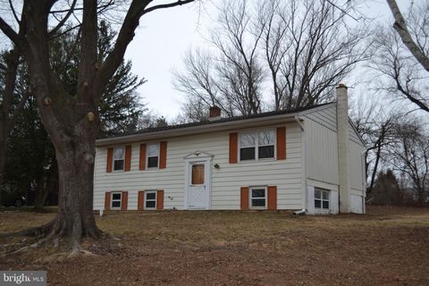 Tiny photo for 1625 Hillcrest Lane, ASTON, PA 19014 (MLS # PADE2105942)