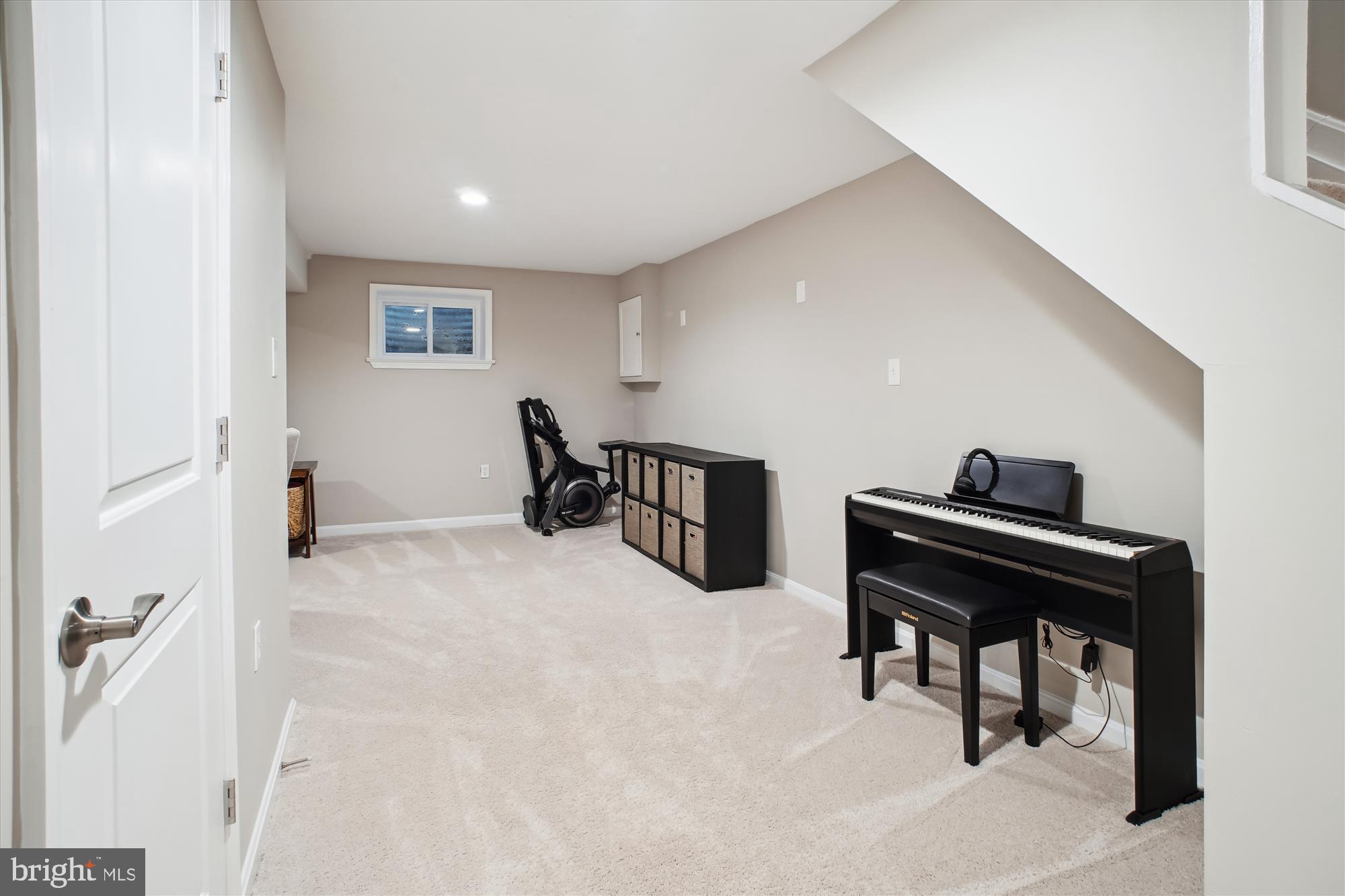 BURKE STATION SQUARE - Residential