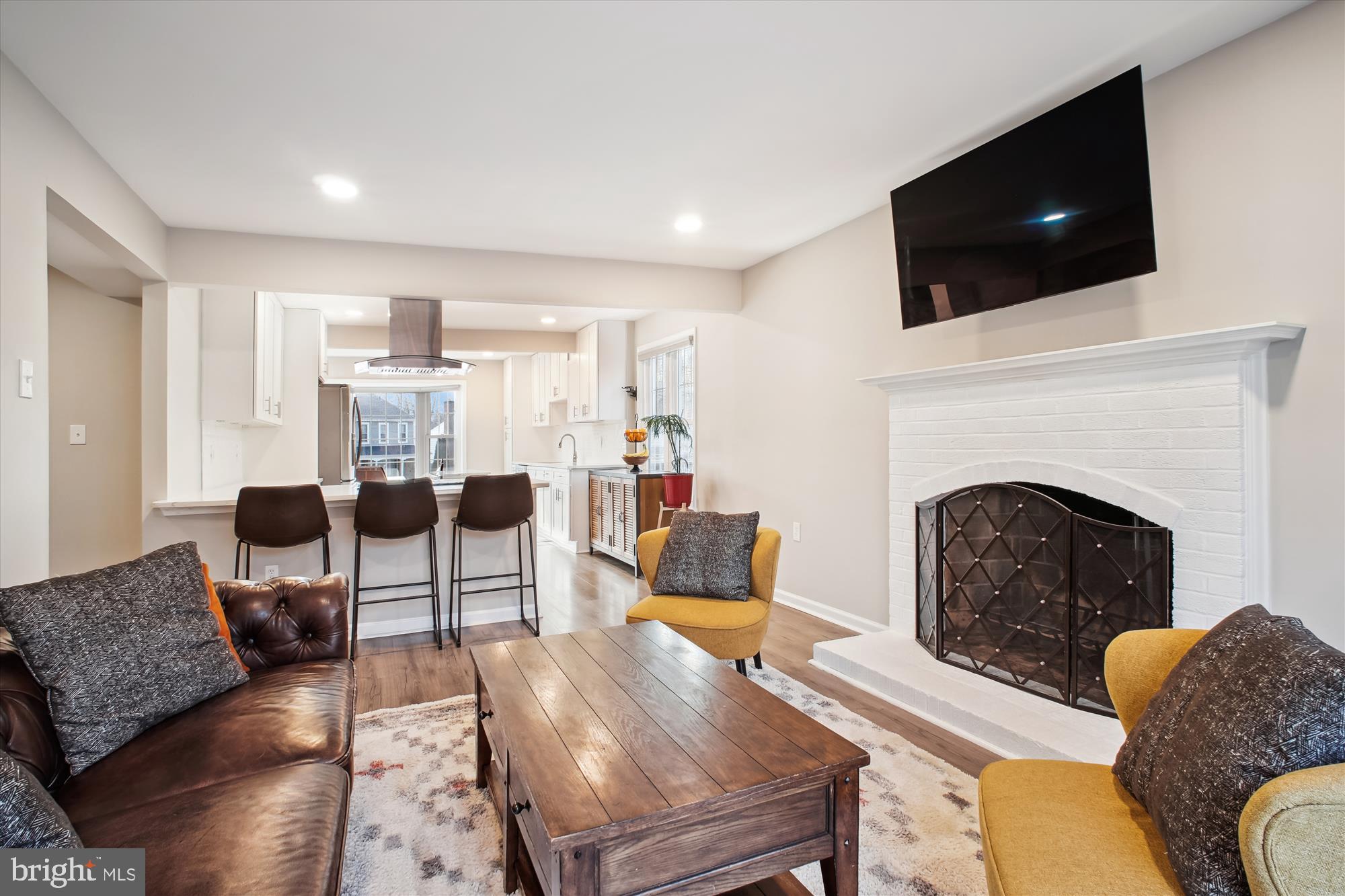 BURKE STATION SQUARE - Residential