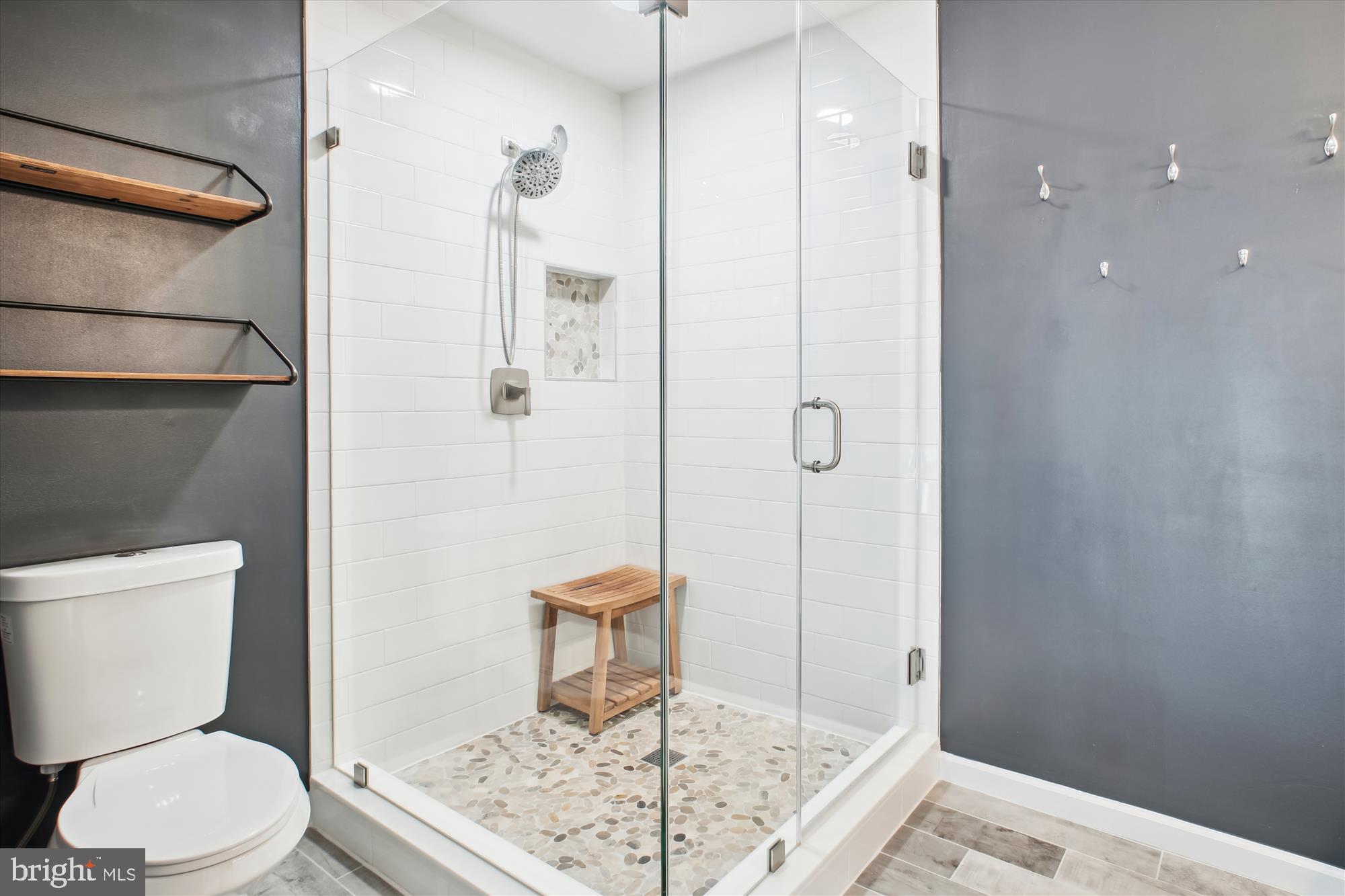 BURKE STATION SQUARE - Residential