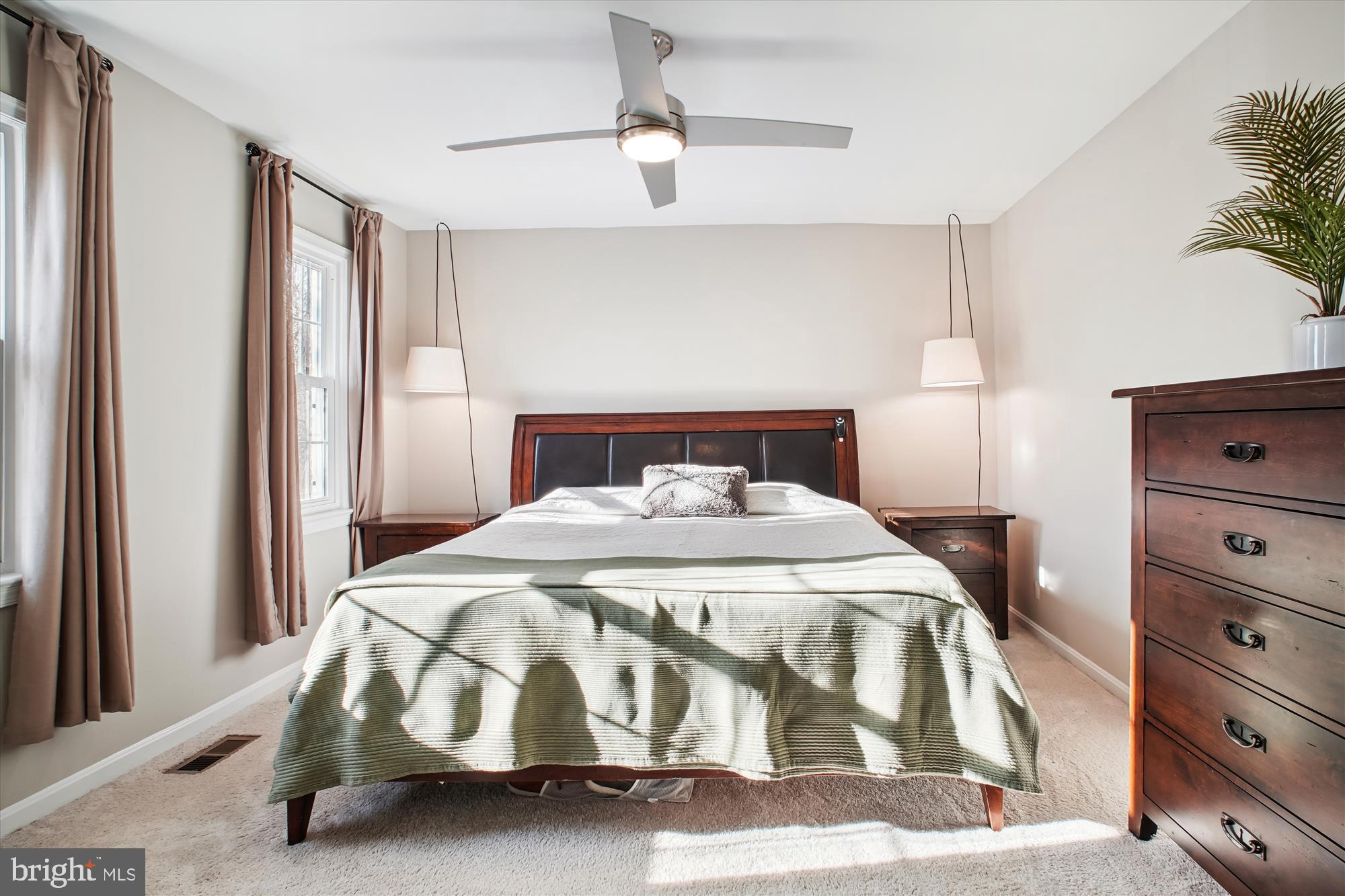 BURKE STATION SQUARE - Residential