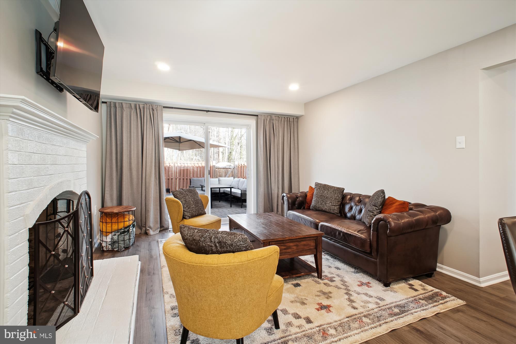 BURKE STATION SQUARE - Residential