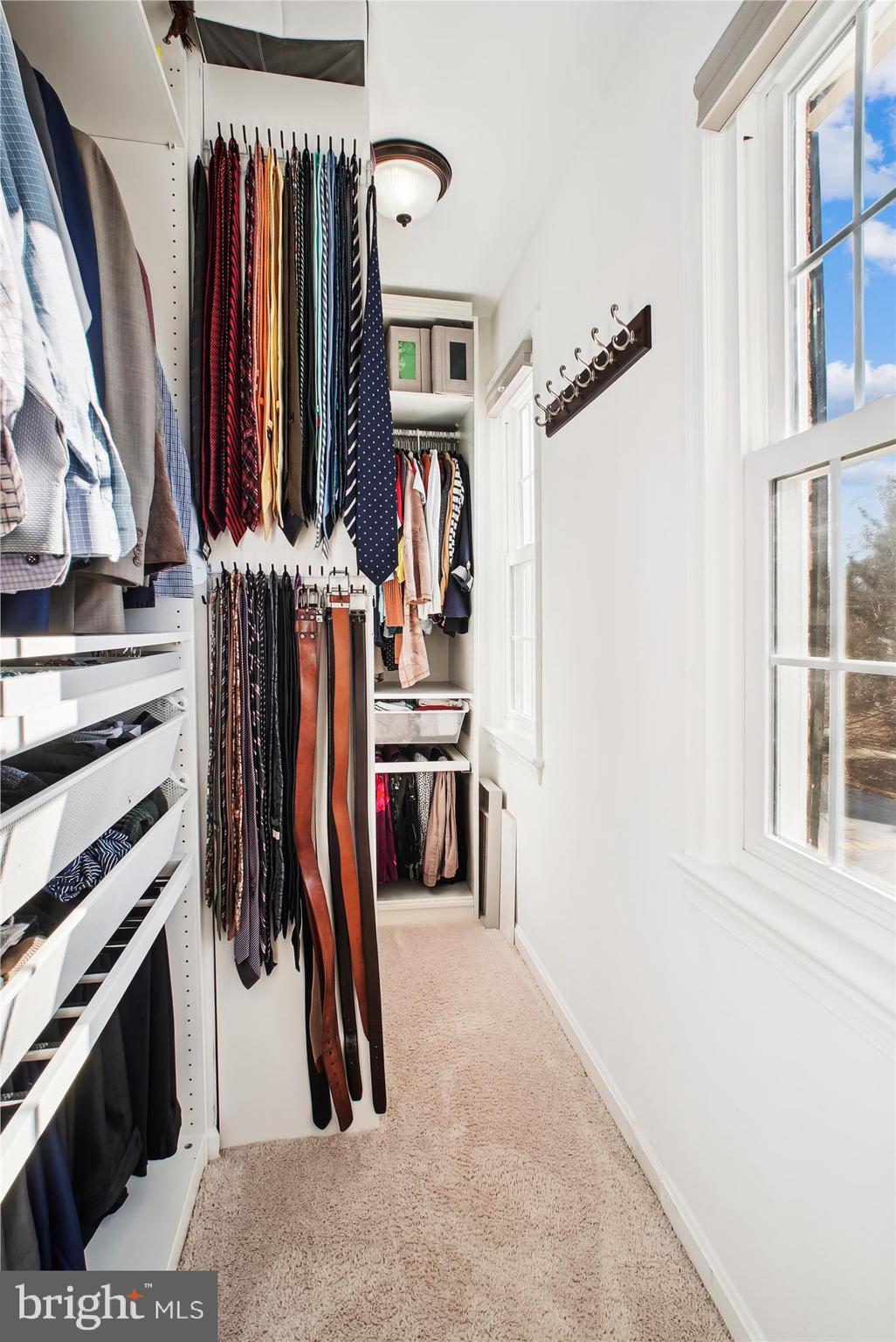 BURKE STATION SQUARE - Residential