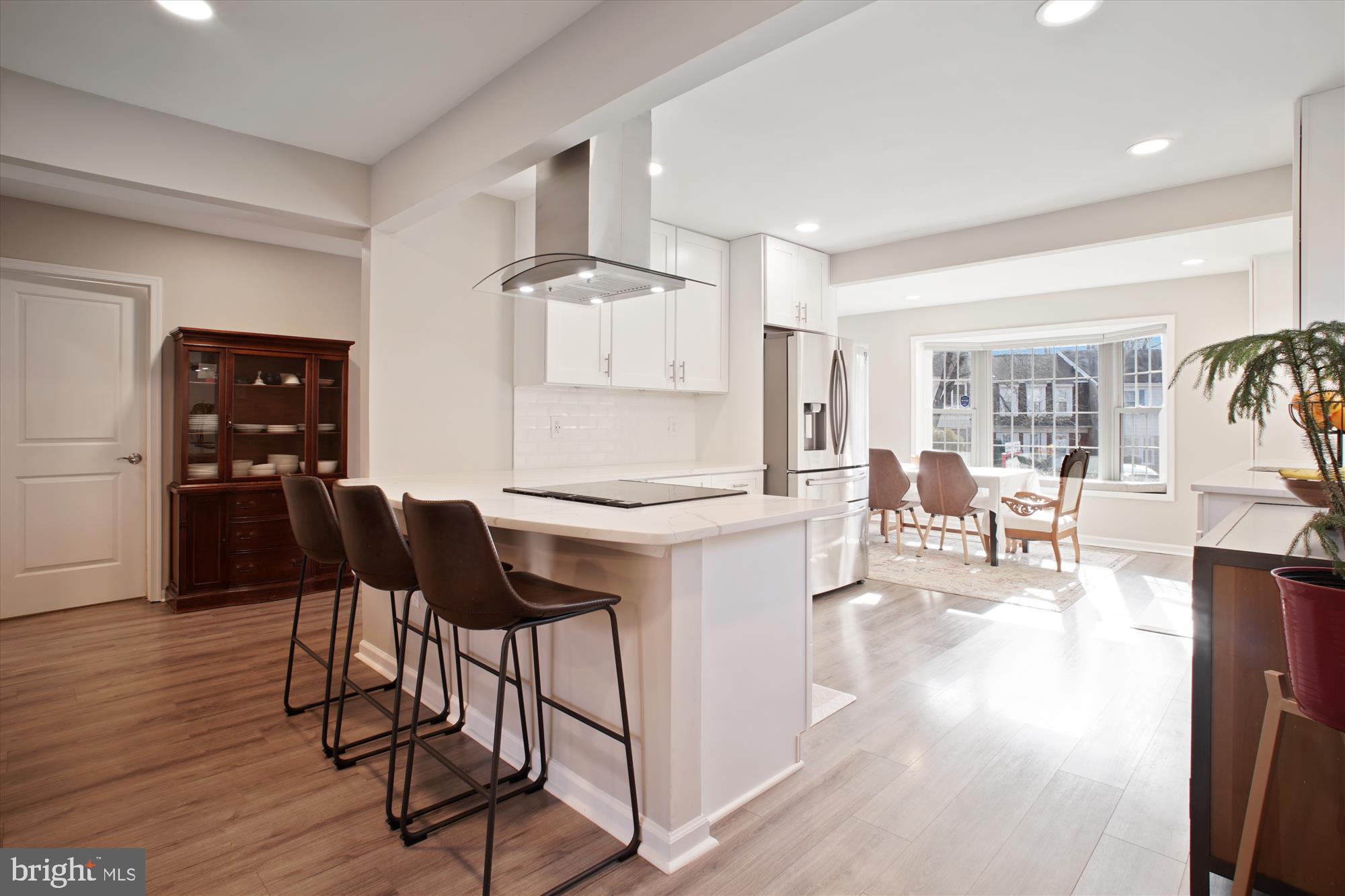 BURKE STATION SQUARE - Residential