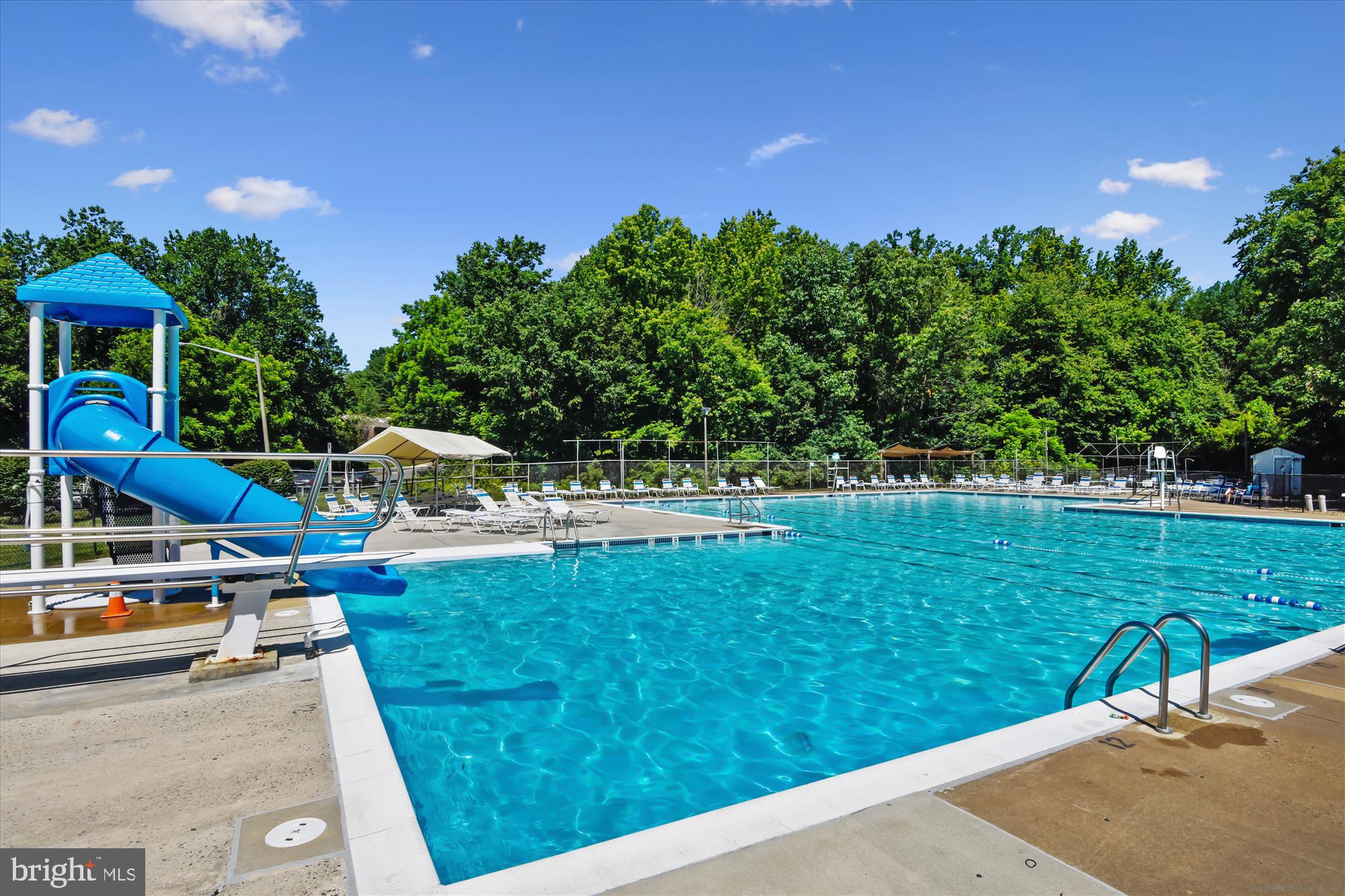 BURKE STATION SQUARE - Residential