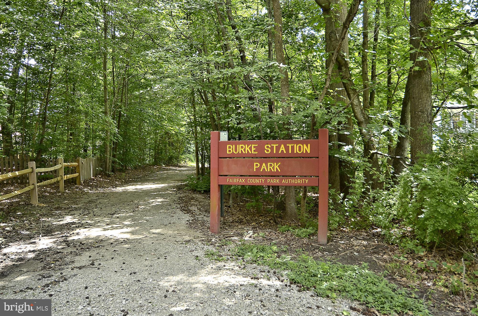 BURKE STATION SQUARE - Residential