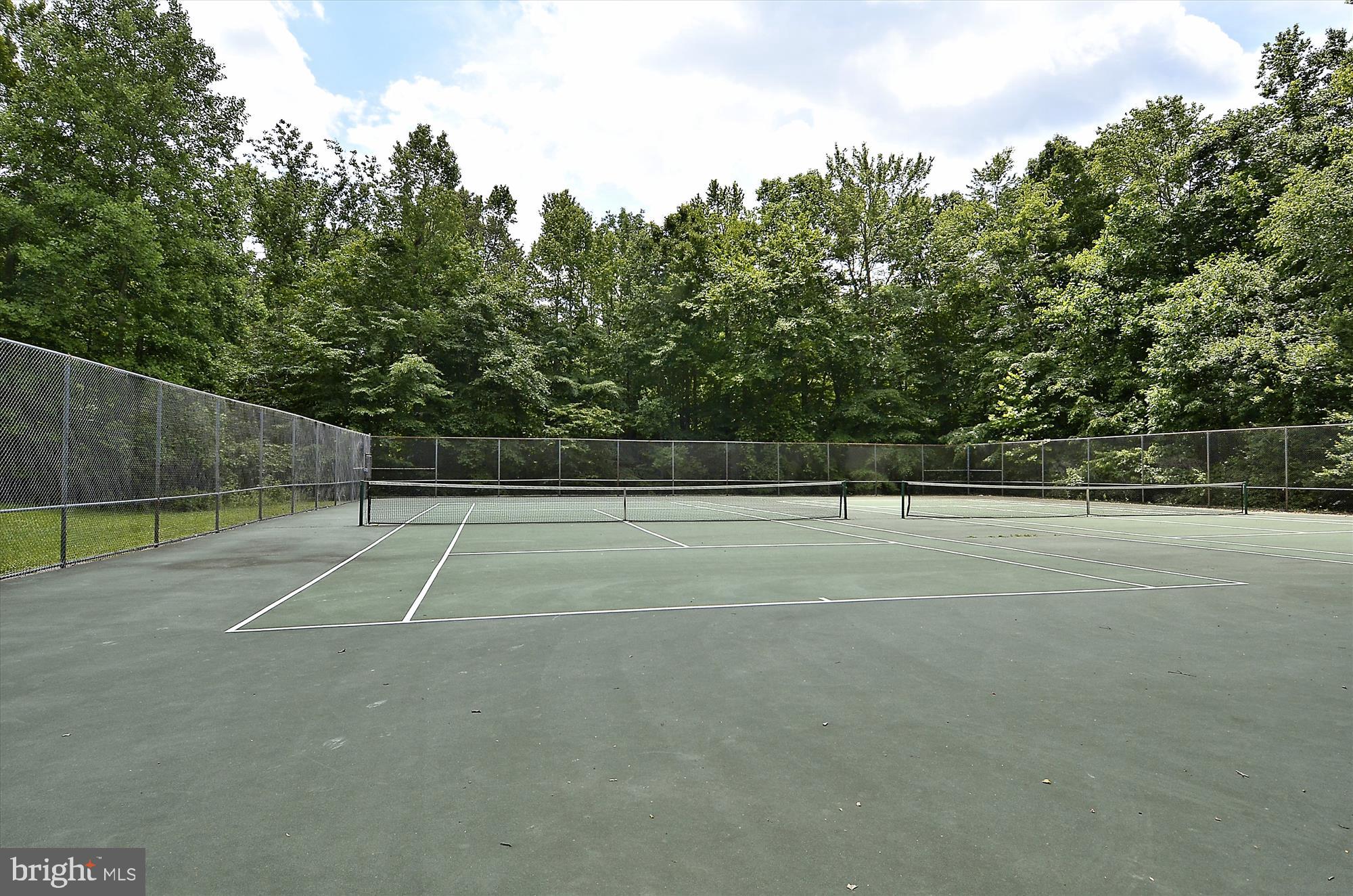 BURKE STATION SQUARE - Residential