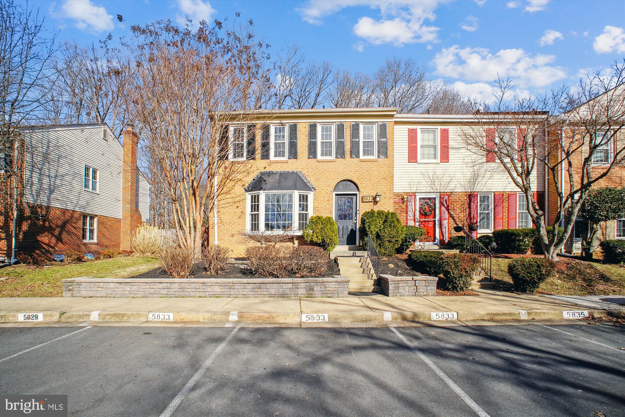 BURKE STATION SQUARE - Residential