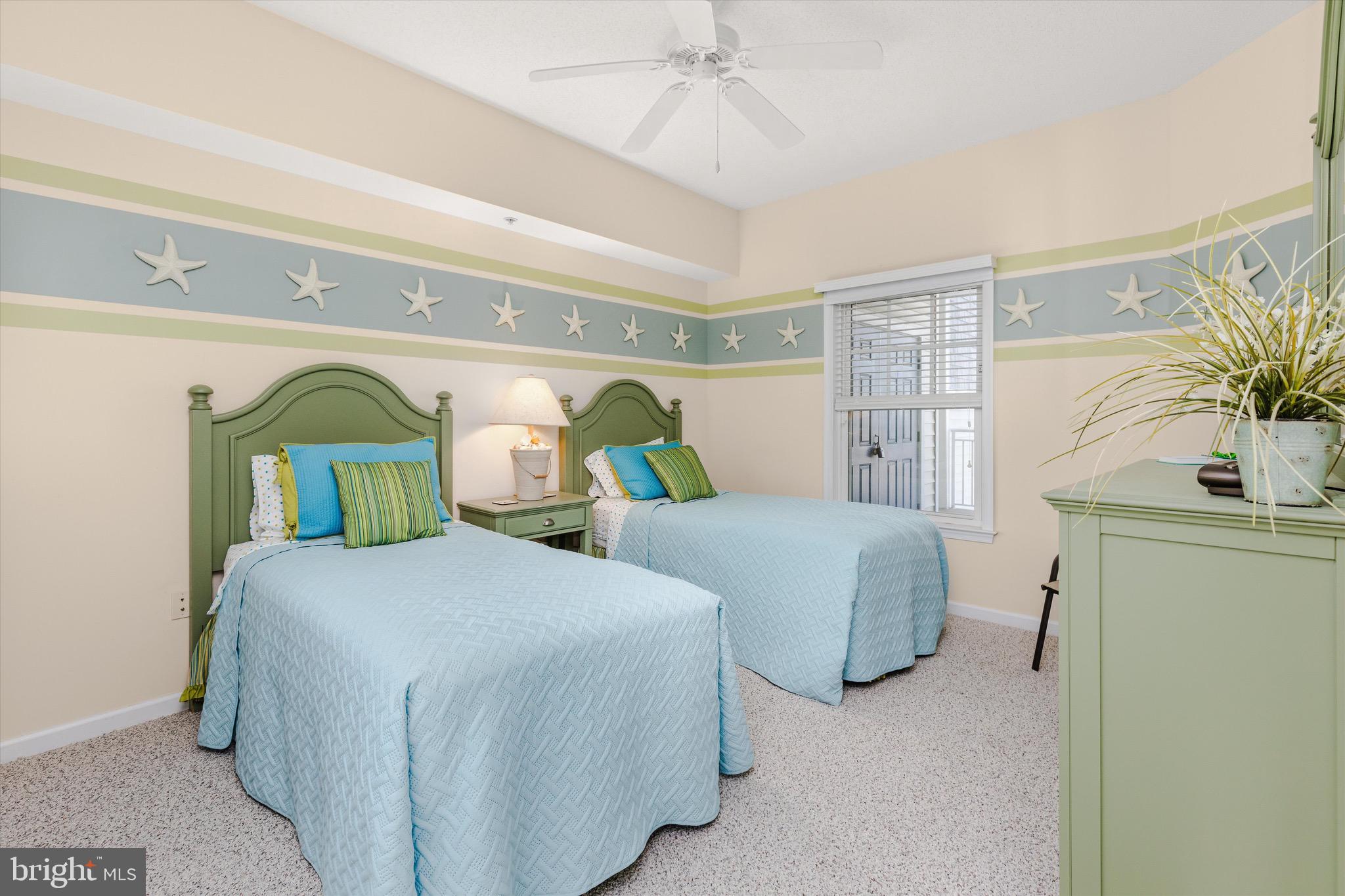 HARBOUR LIGHT CONDOS - Residential