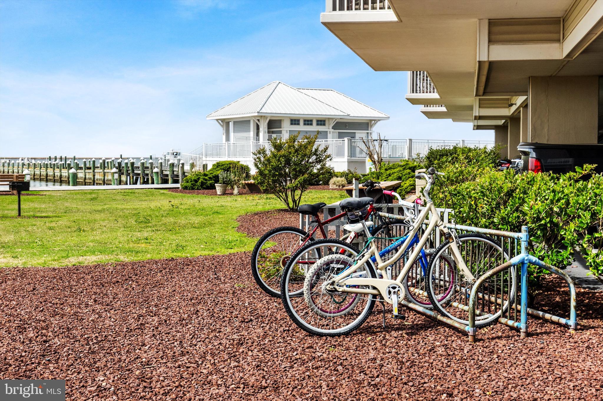 HARBOUR LIGHT CONDOS - Residential