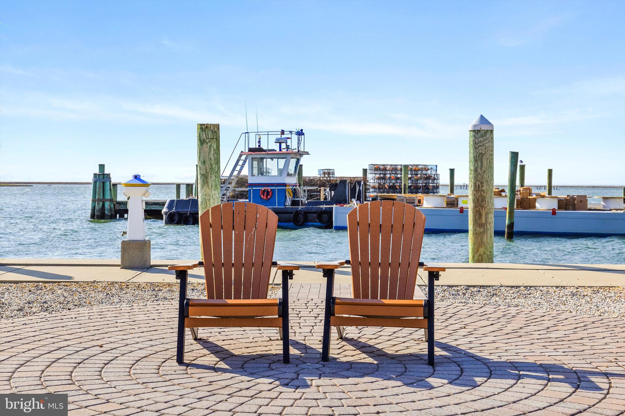 HARBOUR LIGHT CONDOS - Residential