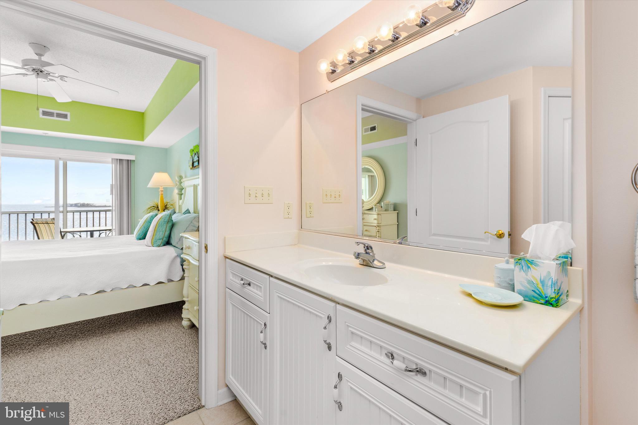 HARBOUR LIGHT CONDOS - Residential