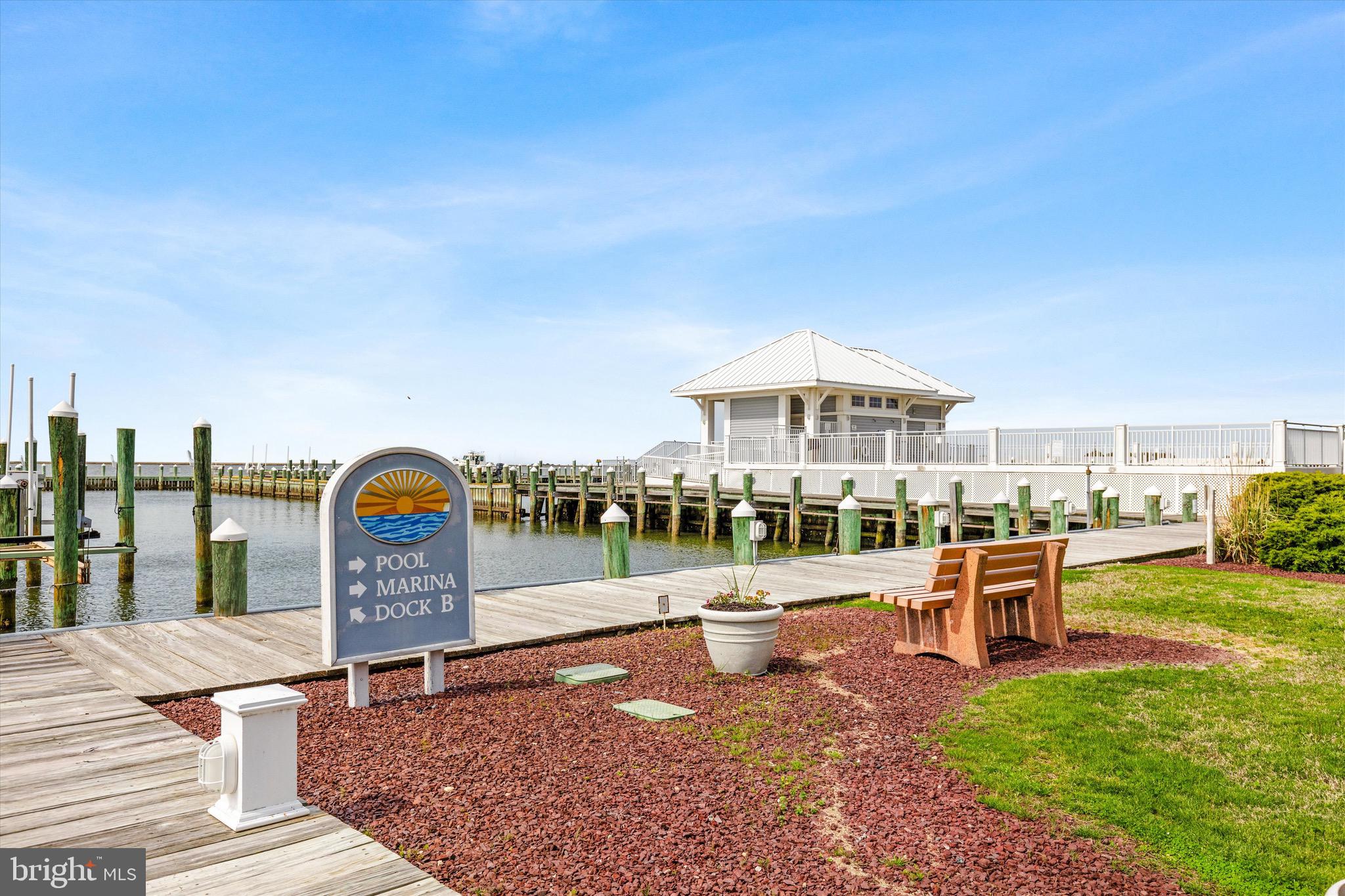 HARBOUR LIGHT CONDOS - Residential