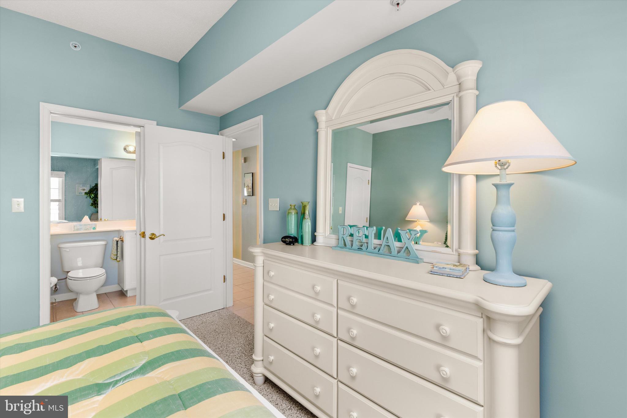 HARBOUR LIGHT CONDOS - Residential