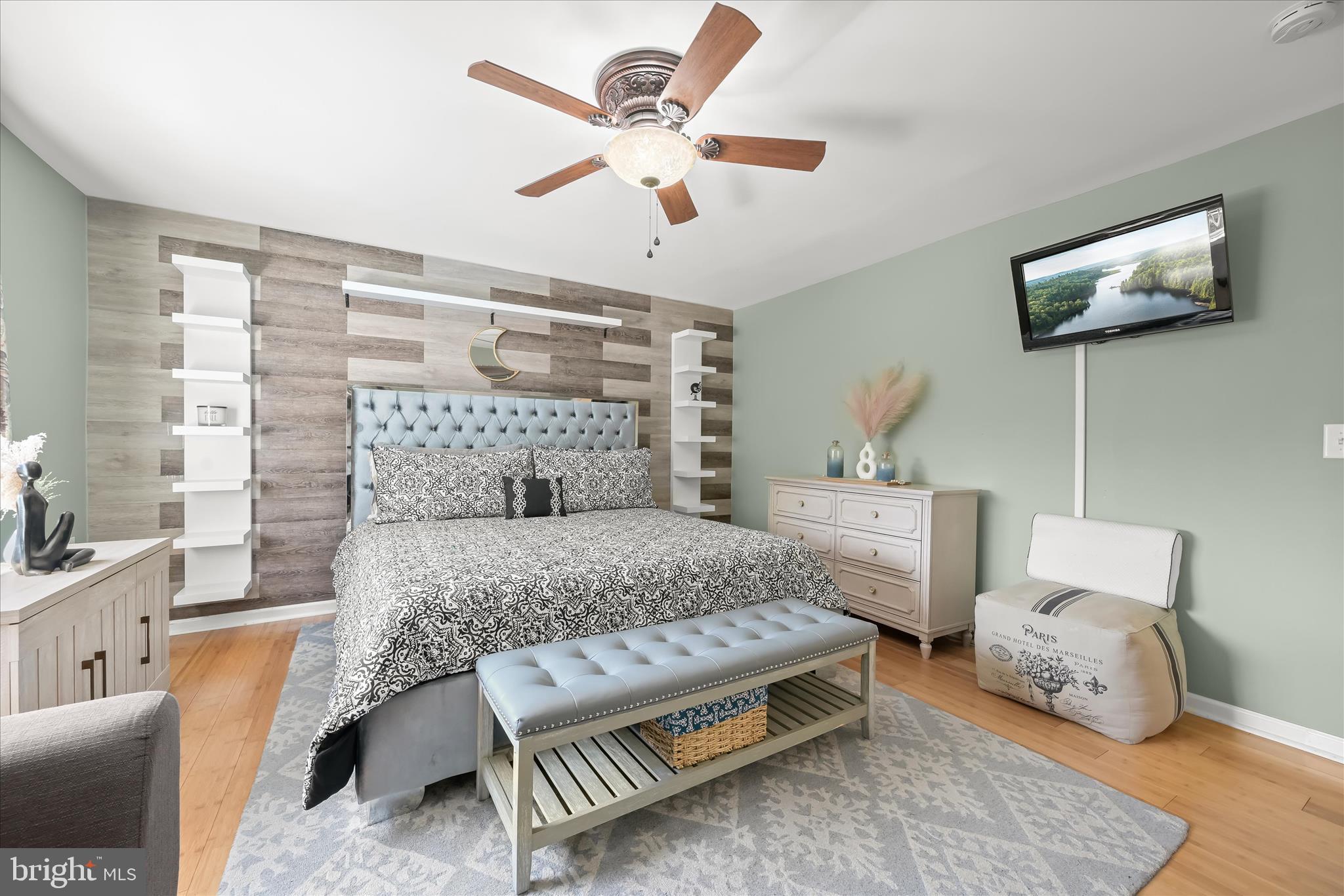 SILVER SPRING - Residential