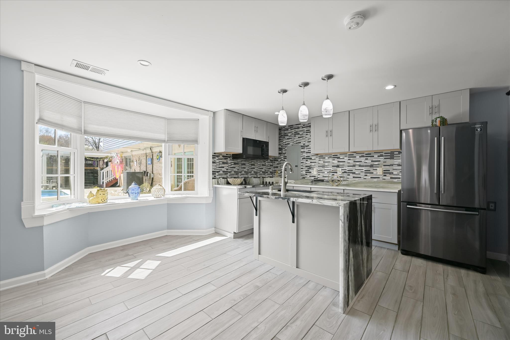 SILVER SPRING - Residential