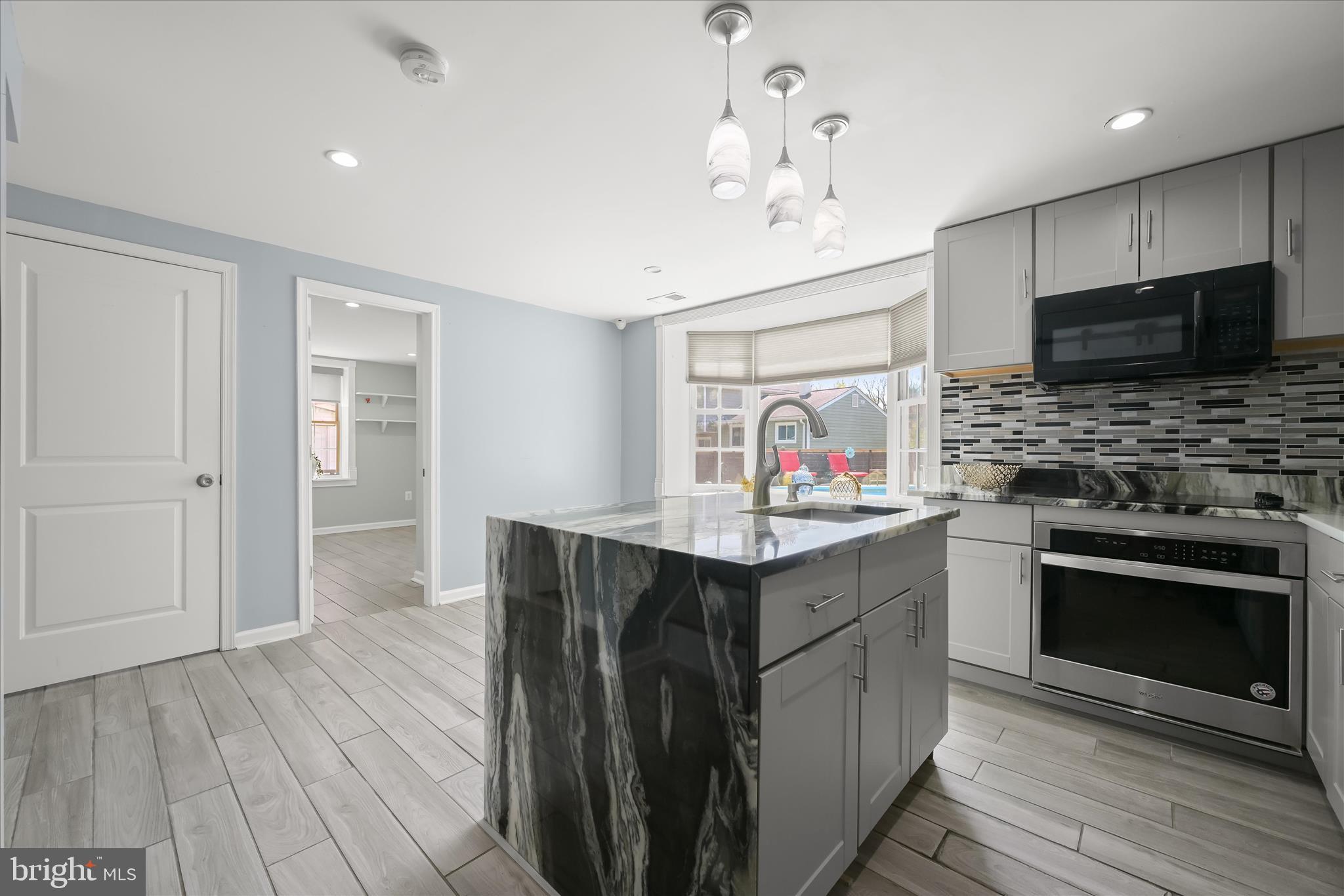 SILVER SPRING - Residential