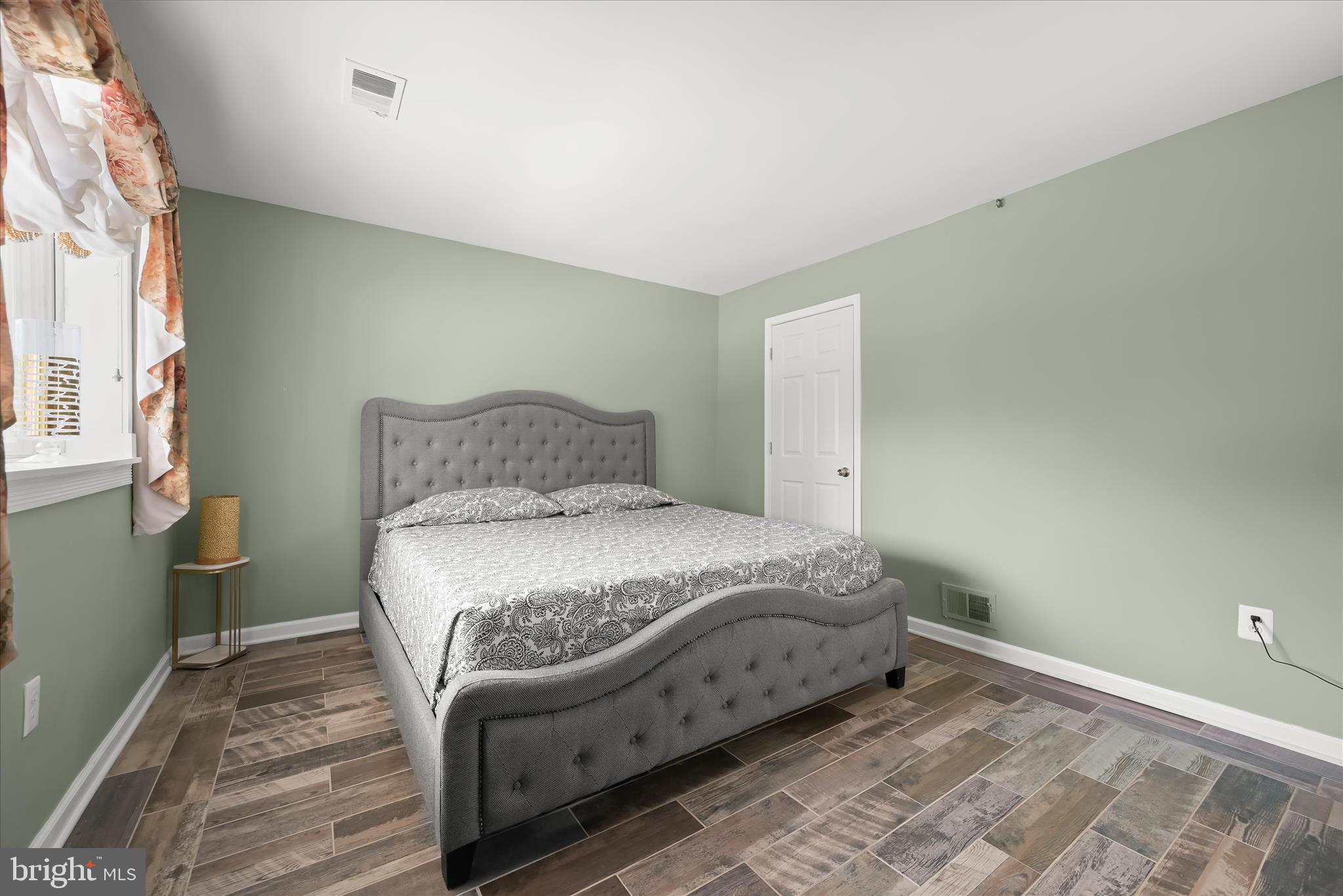 SILVER SPRING - Residential