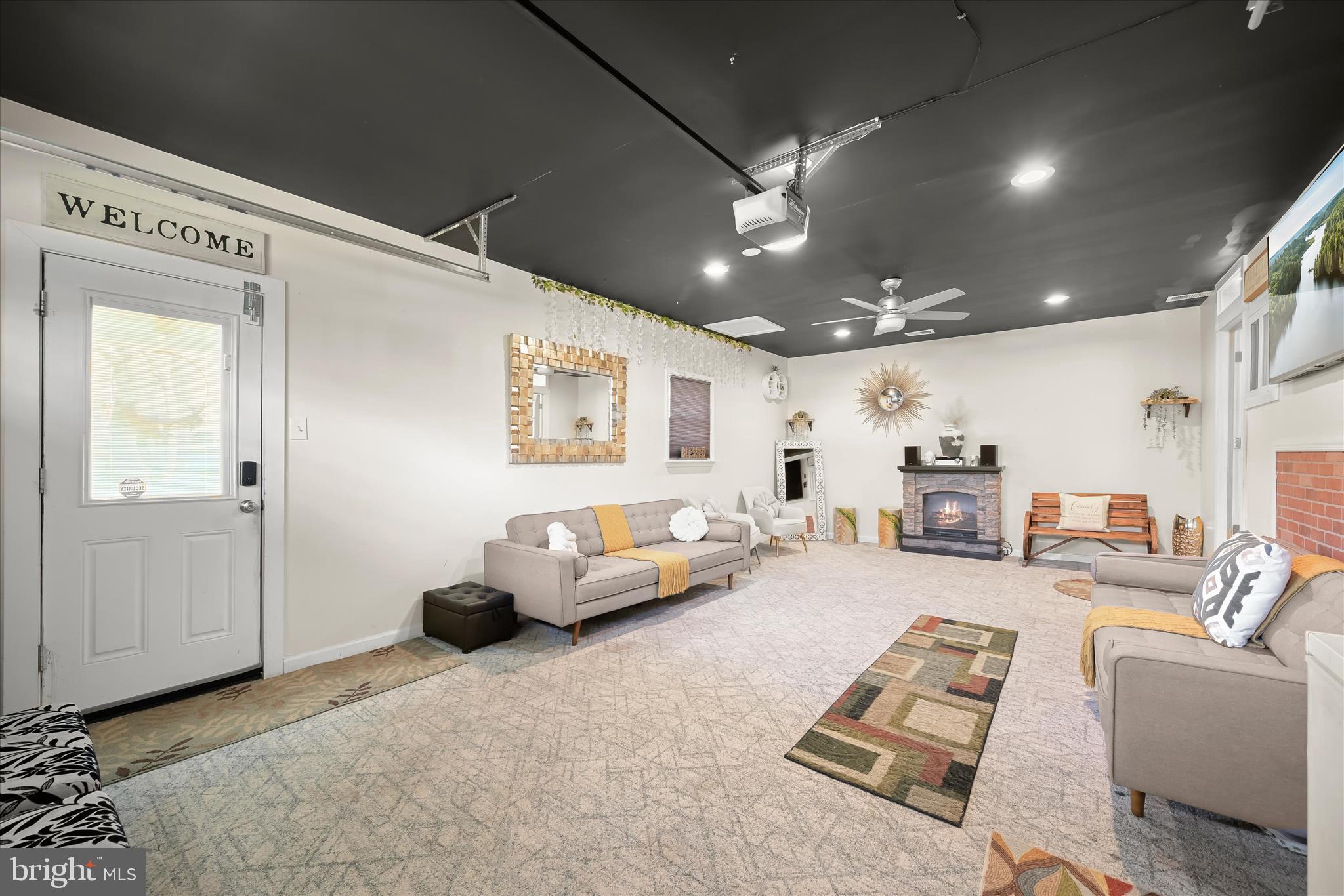 SILVER SPRING - Residential