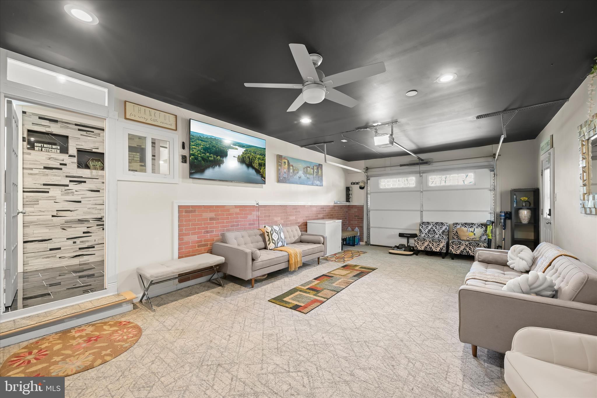 SILVER SPRING - Residential
