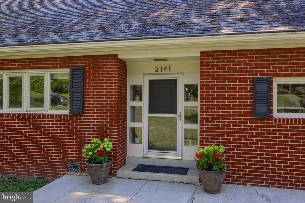 Photo of 2141 W Ridge Drive, Lancaster, PA 17603 (MLS # PALA2054024)