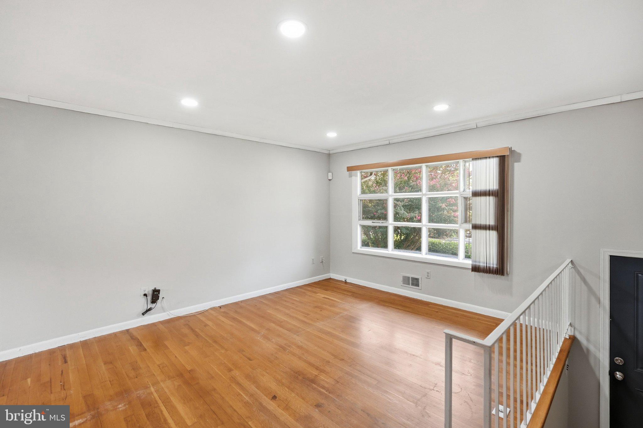 23 DAIMLER DRIVE