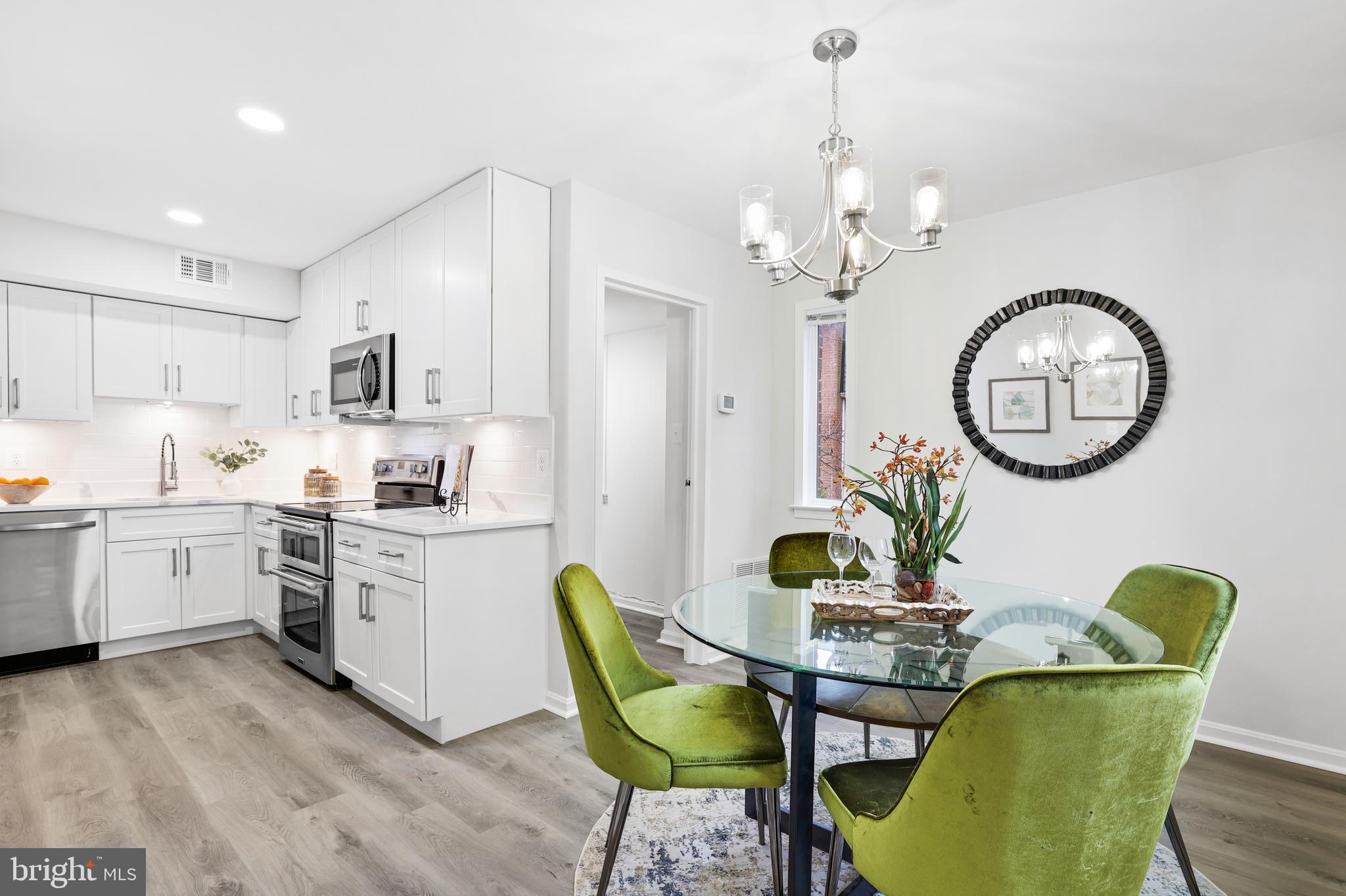 TERRACE TOWNHOUSES OF ANNANDALE - Residential