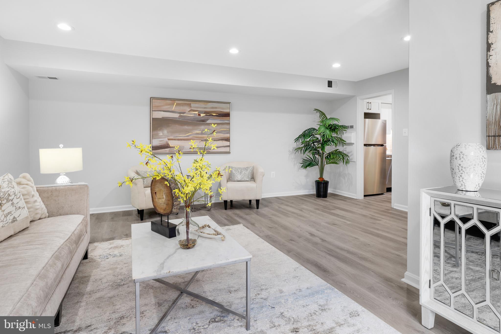 TERRACE TOWNHOUSES OF ANNANDALE - Residential