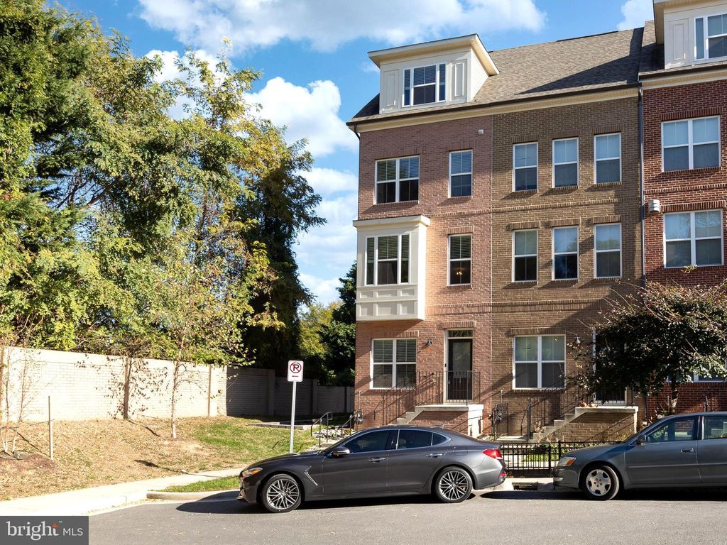 Photo of 12731 Vuillard Street, SILVER SPRING, MD 20906 (MLS # MDMC2205160)