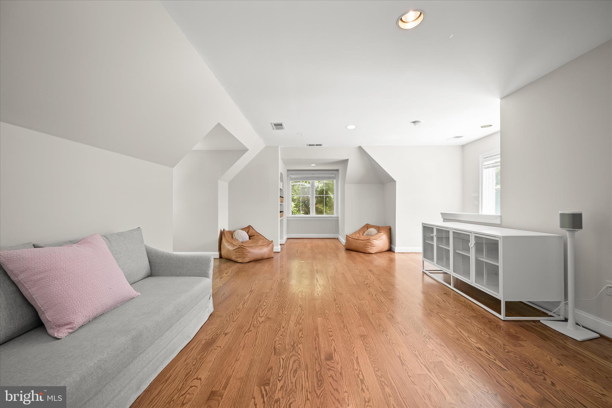 AVENEL - Residential