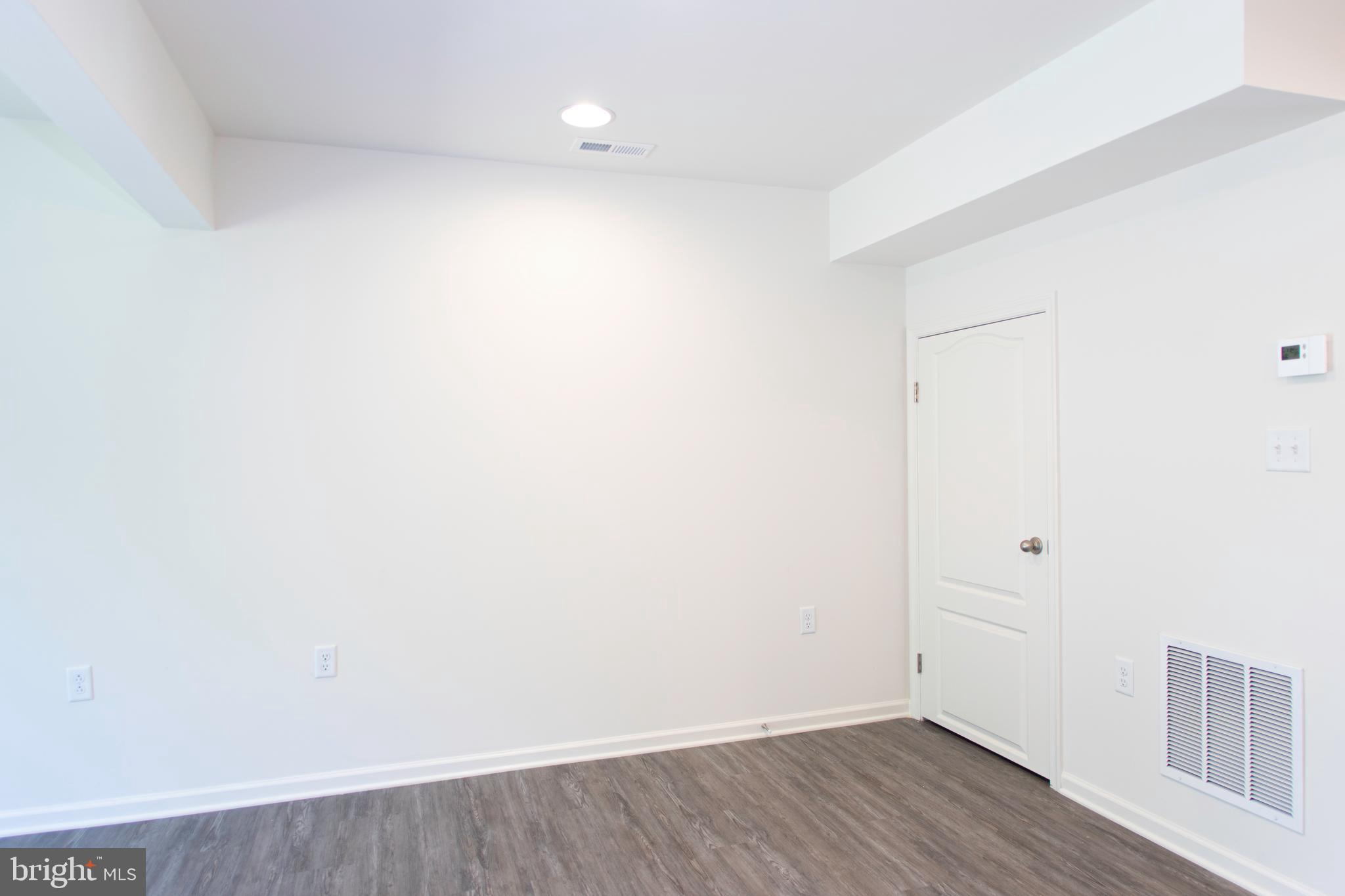 BRIAR RUN - Residential