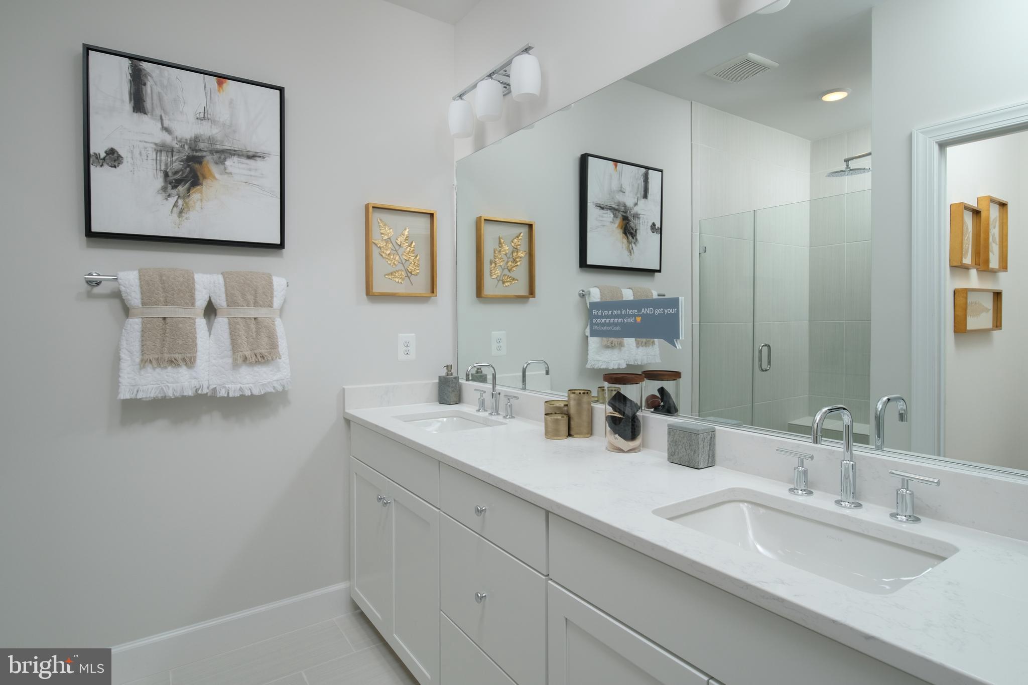 GATEWAY WEST - Residential