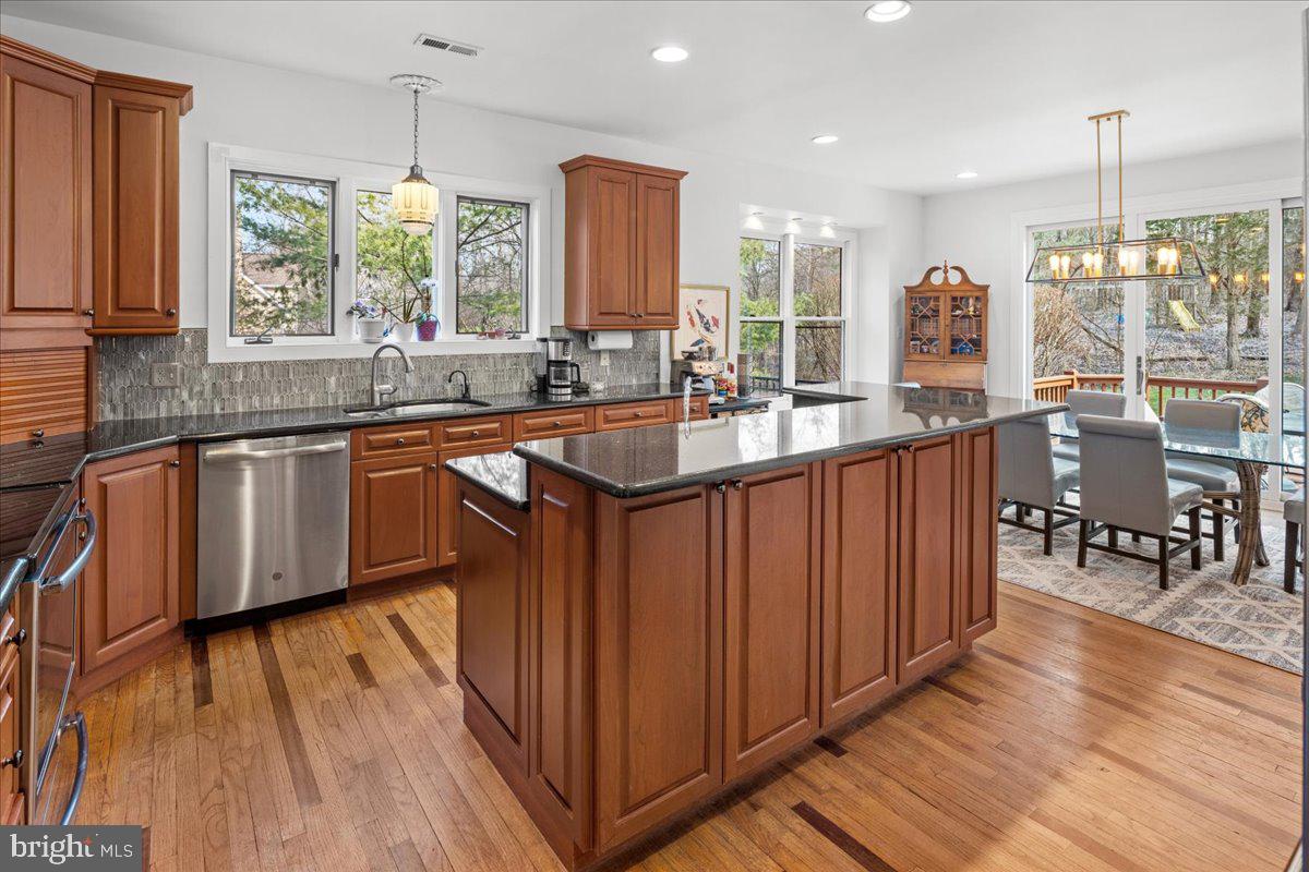 KINGSWOODS - Residential