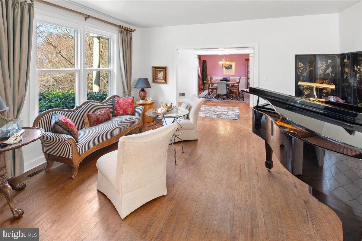 KINGSWOODS - Residential