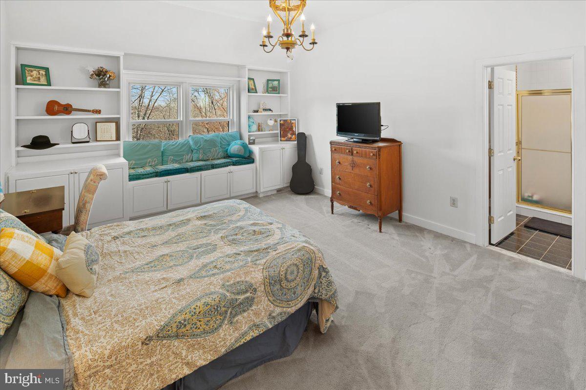 KINGSWOODS - Residential