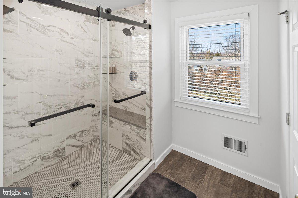 KINGSWOODS - Residential